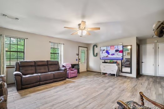 Home in Silo, OK 74701 — photo 3