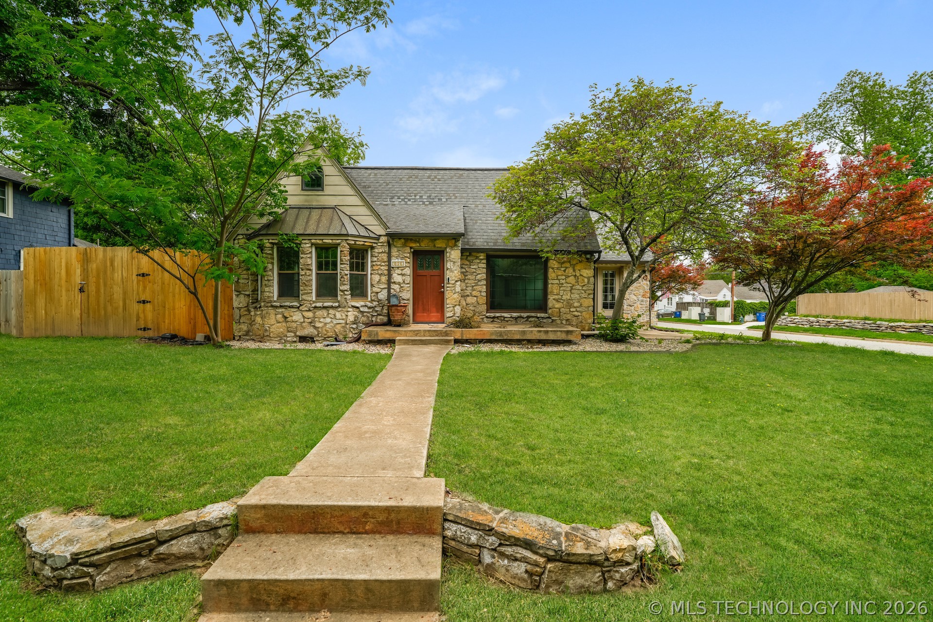 3132 S Owasso Avenue — photo