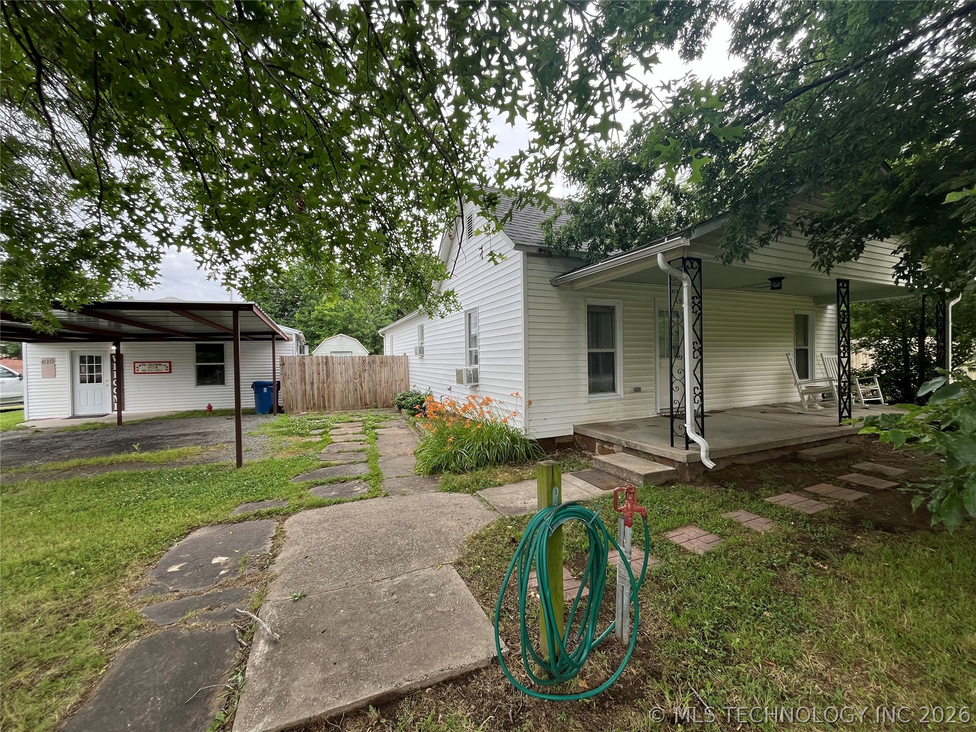 610 W Washington Avenue — photo