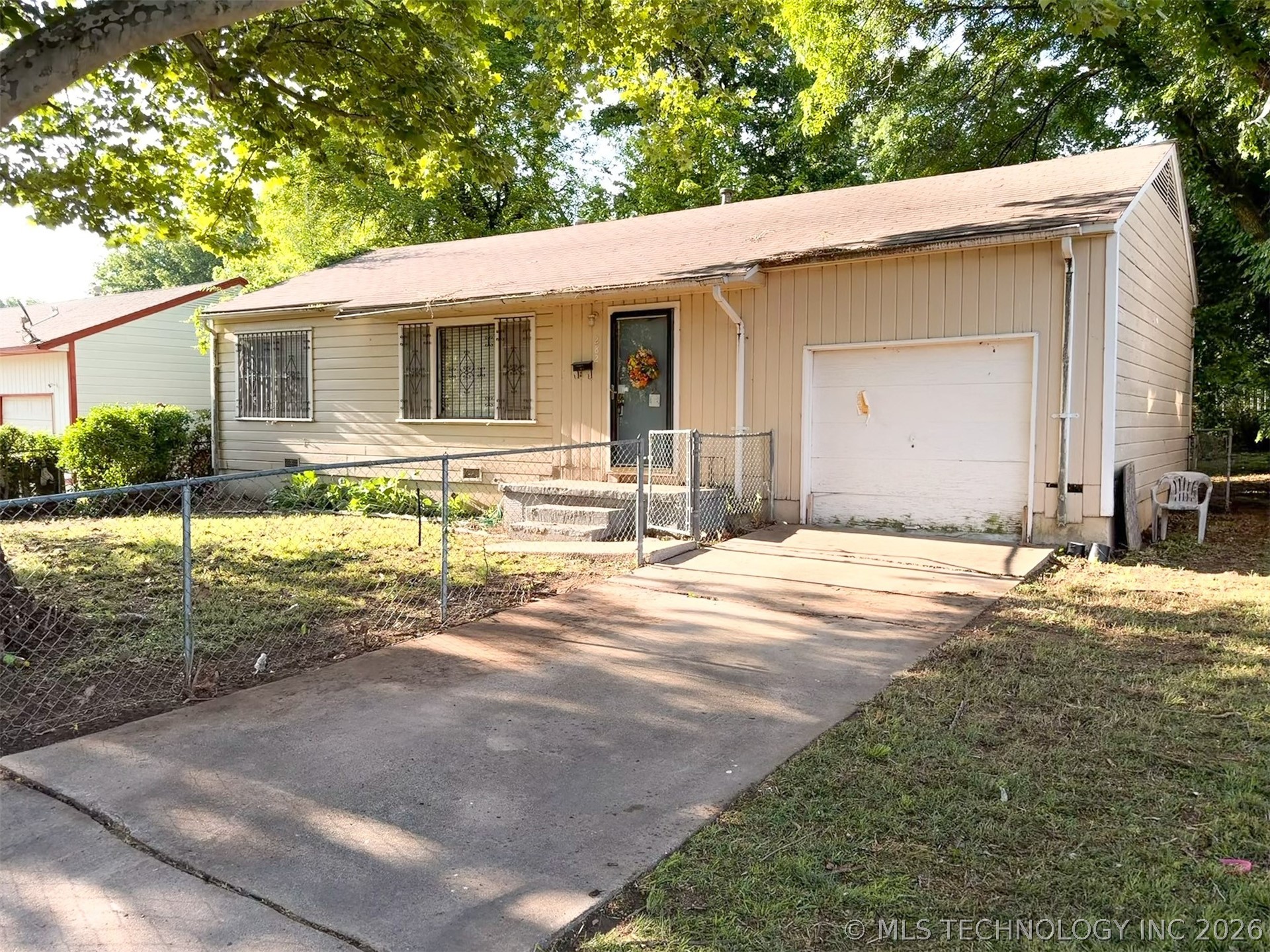 282 E 52nd Place N — photo