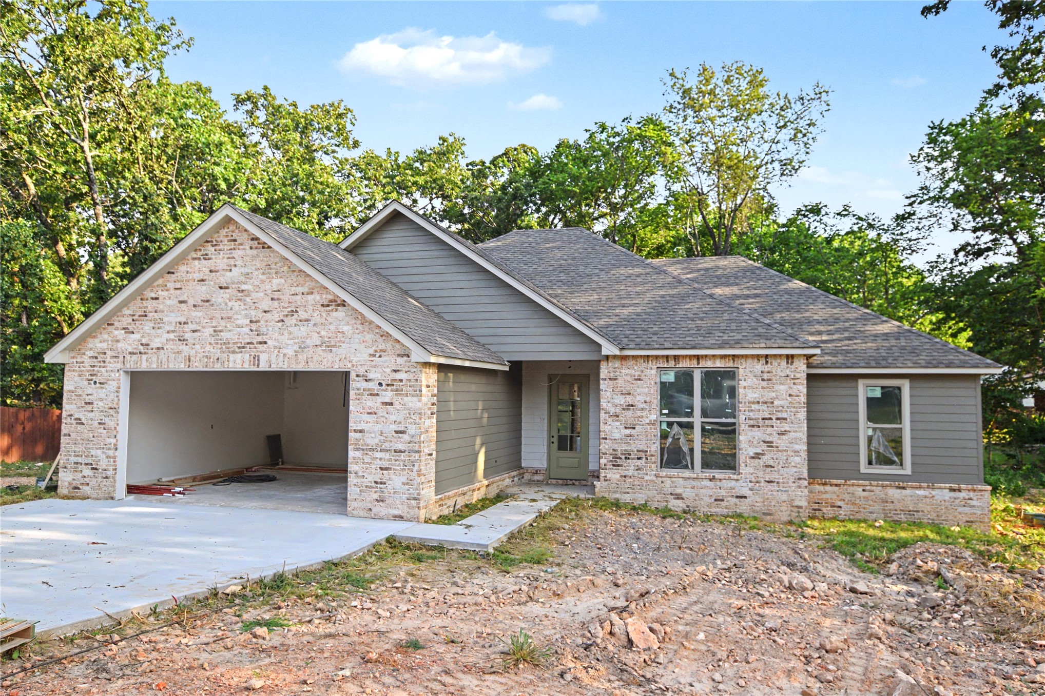 18855 W Hunters Court — photo