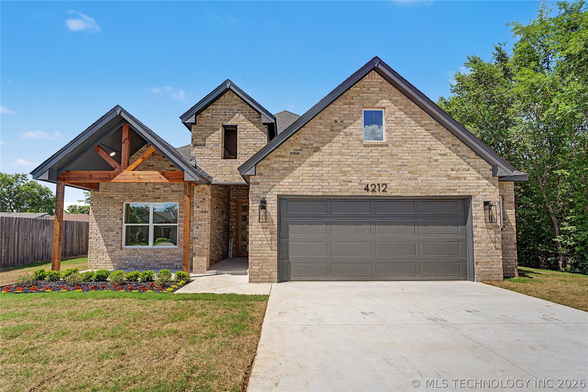 4212 SE Fairview Road — photo