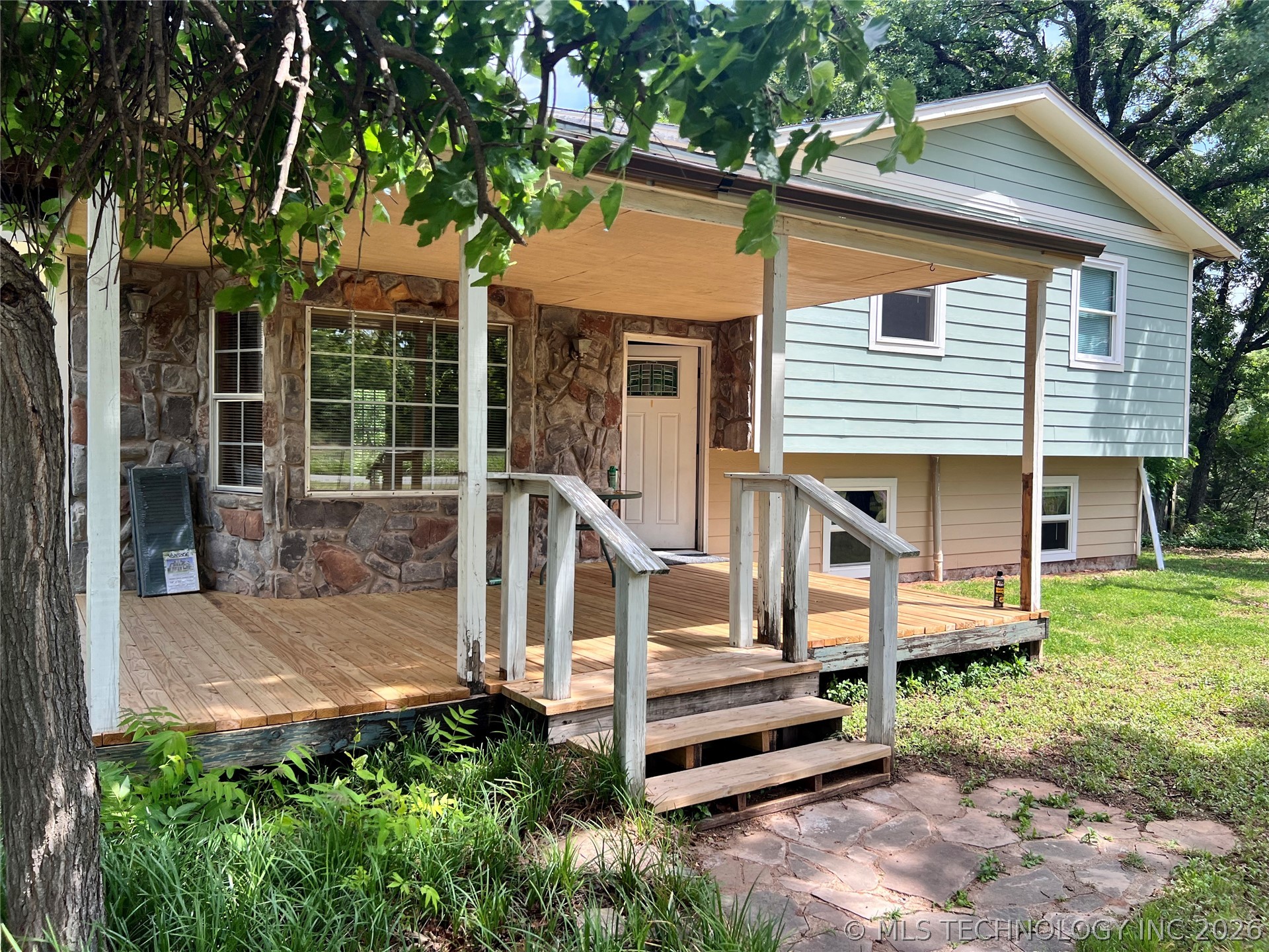 7604 Clear Creek — photo