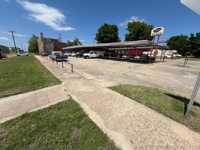 200 N Hinckley — photo
