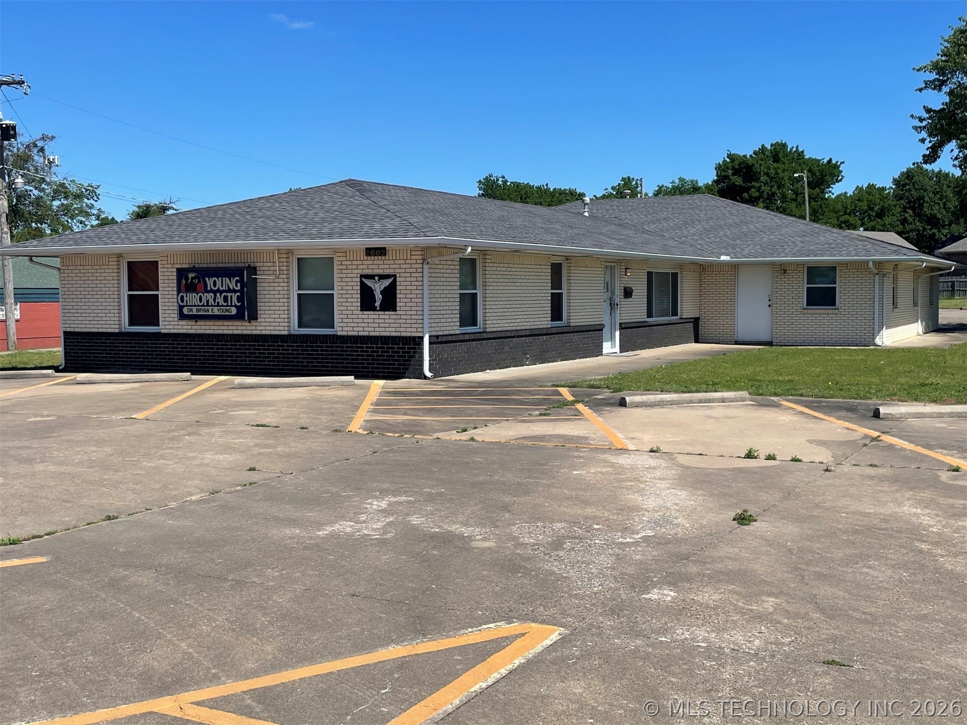 2602 Chandler Road — photo