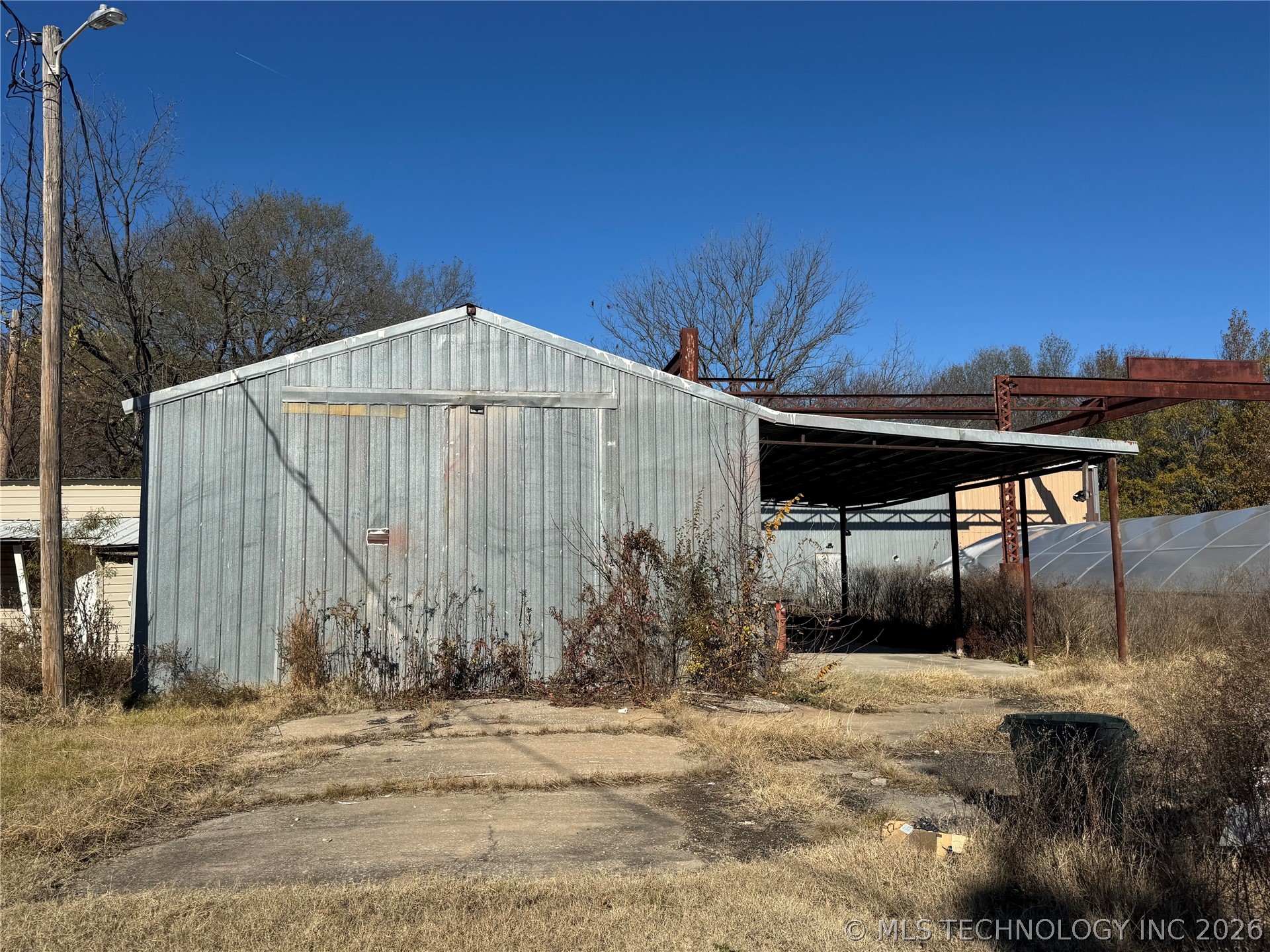 1801 Morton Avenue — photo