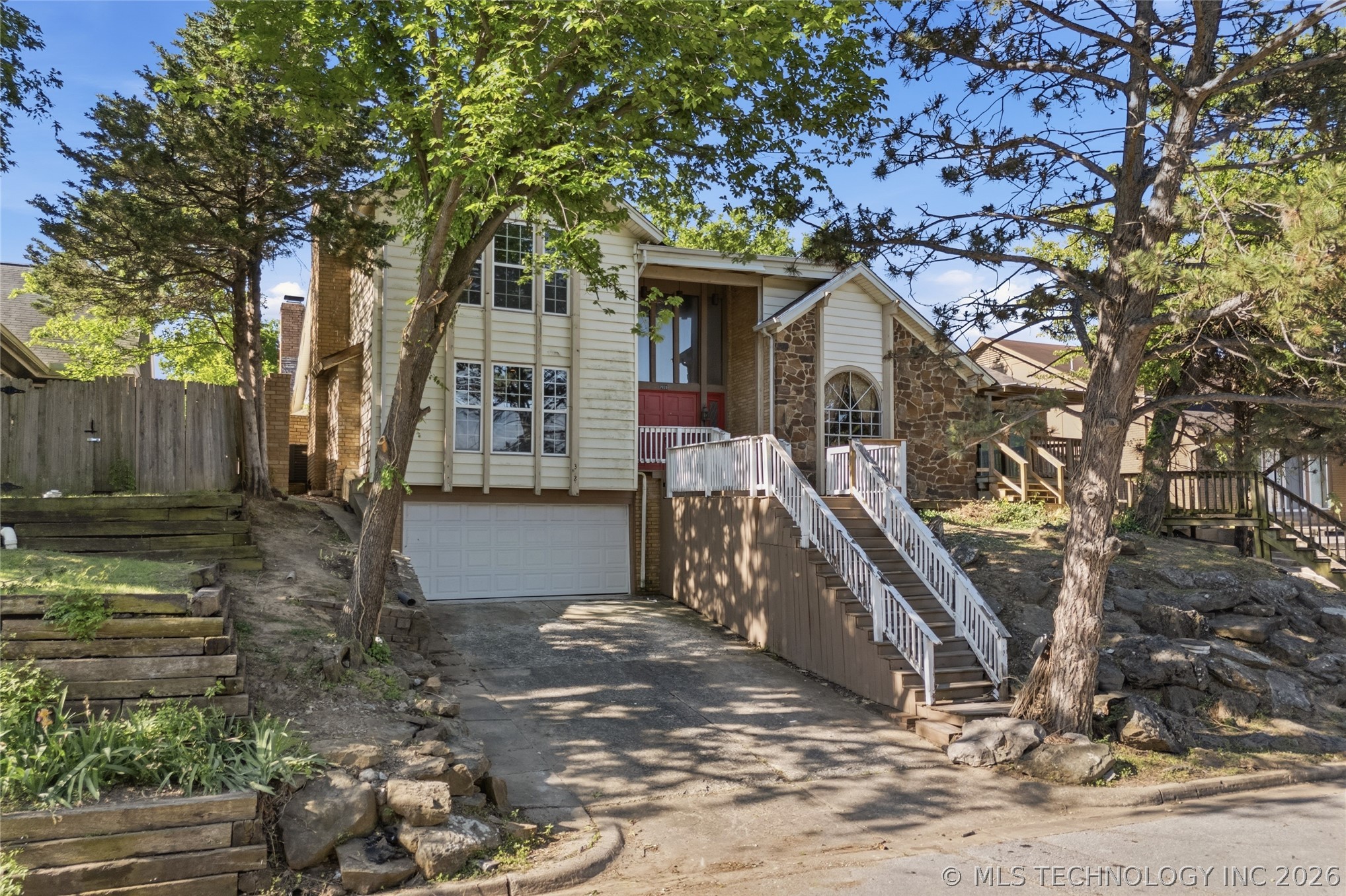 3928 E 60th Place — photo