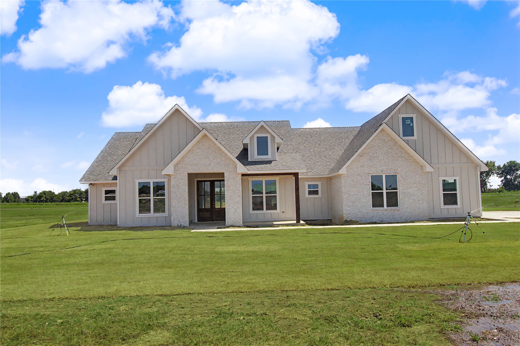 1315 E Gunner Lane — photo
