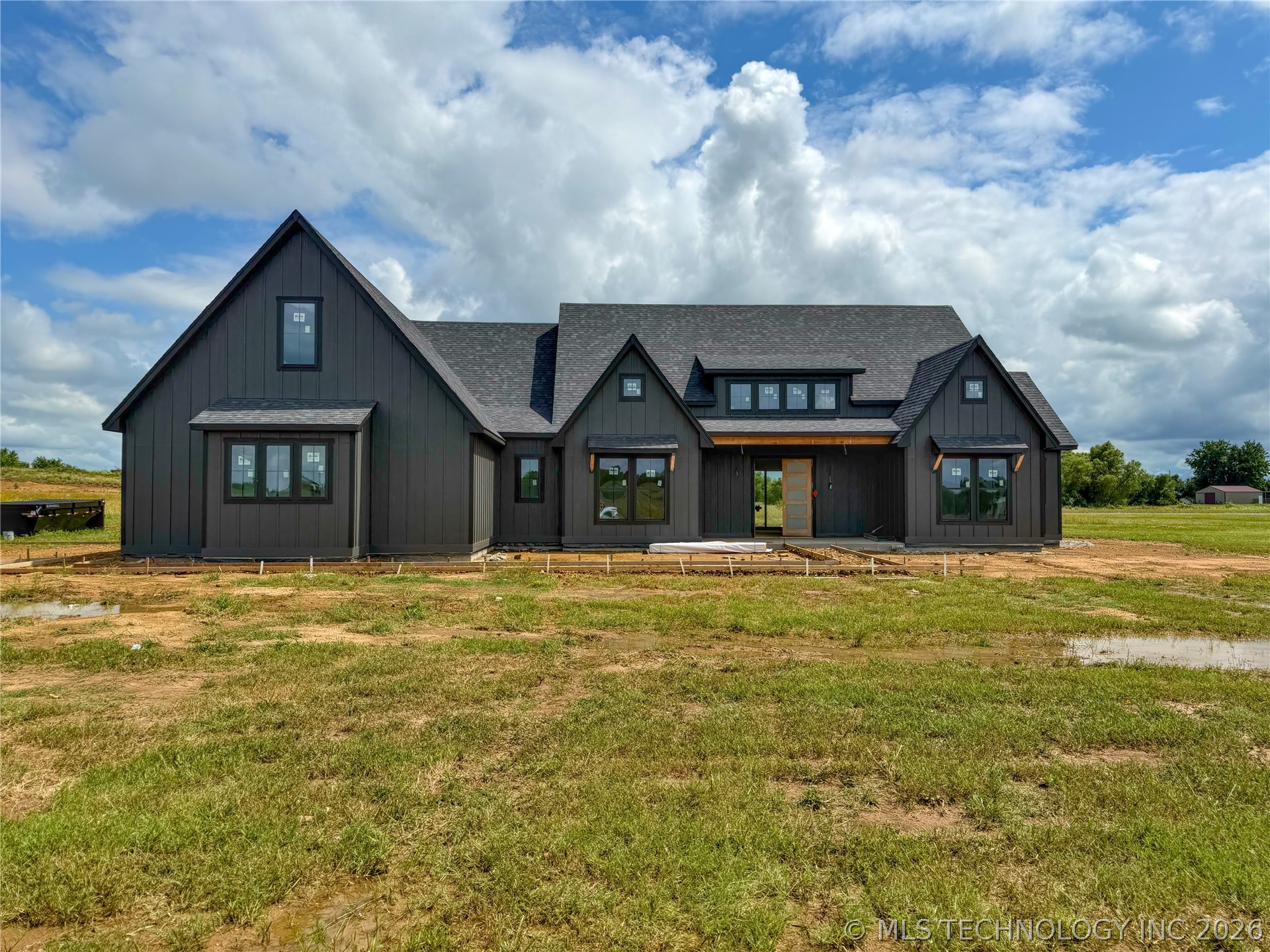 1413 Gunner Lane — photo