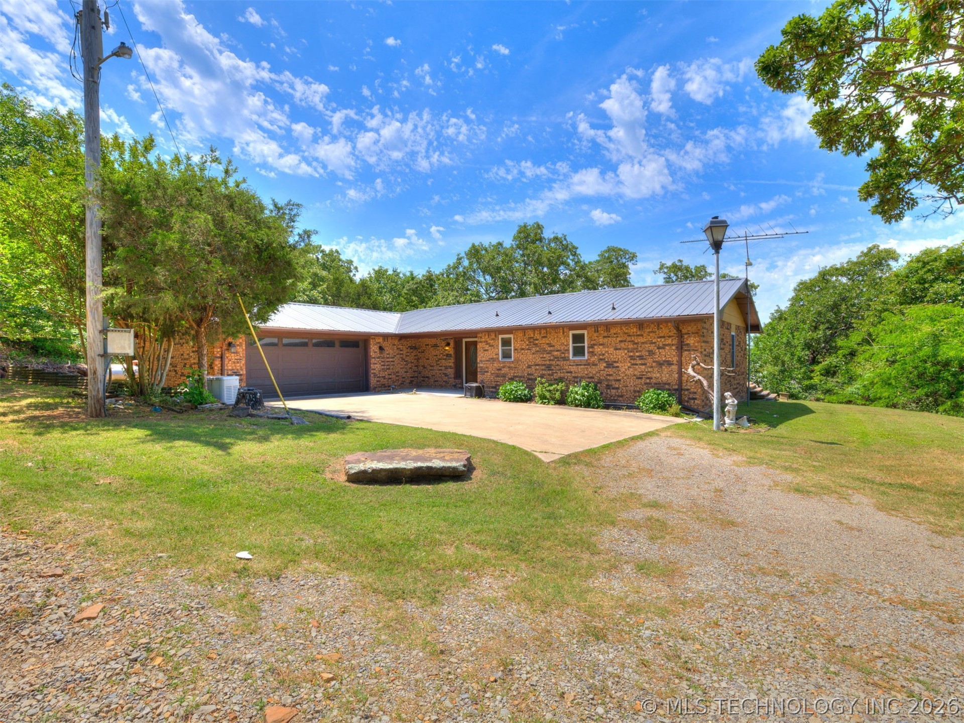 1082 Gaines Creek Loop — photo