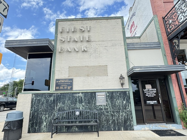 225 W Main — photo