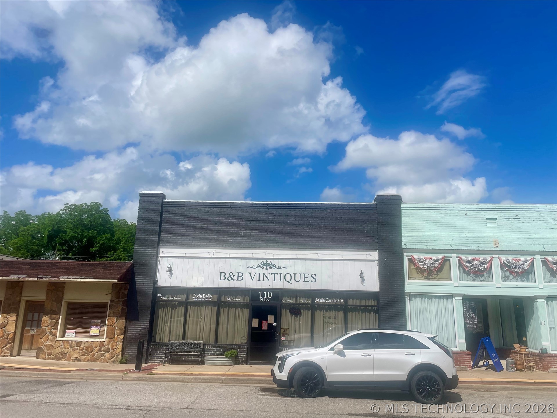 110 N Lee Street — photo