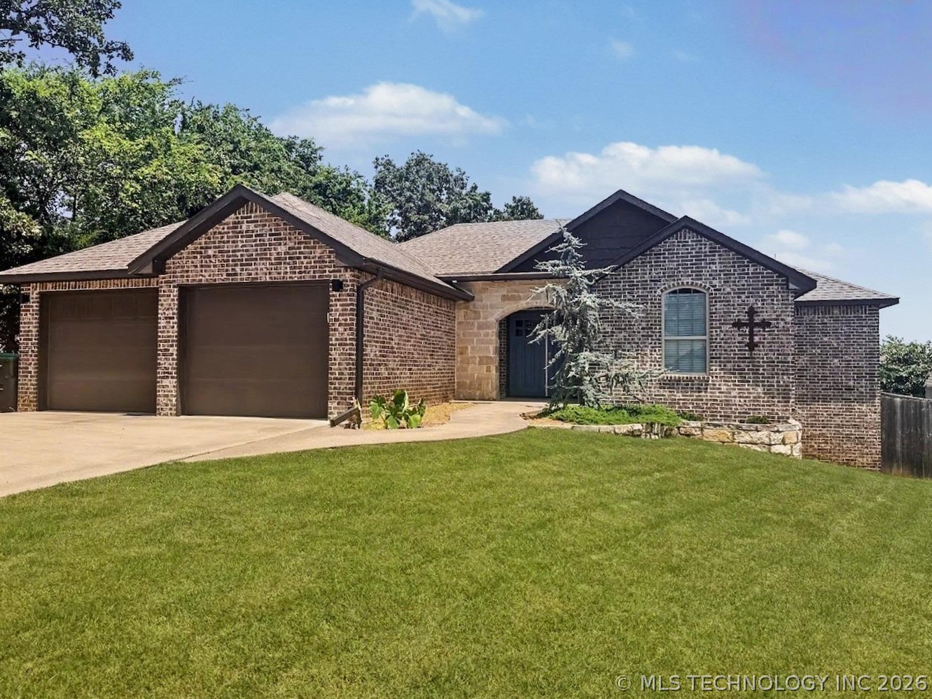 4236 Highland Drive — photo