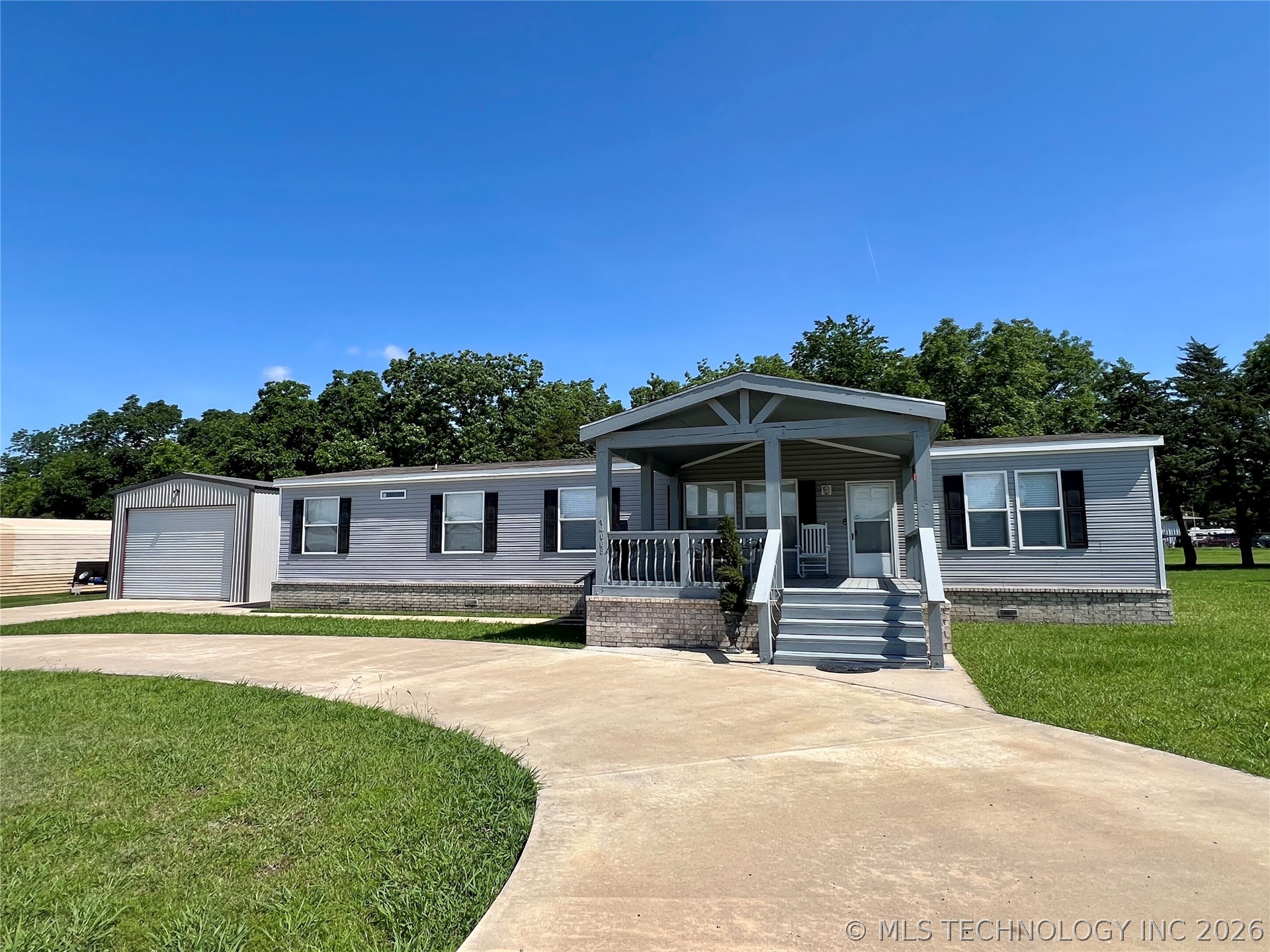 14068 Pond View Drive — photo