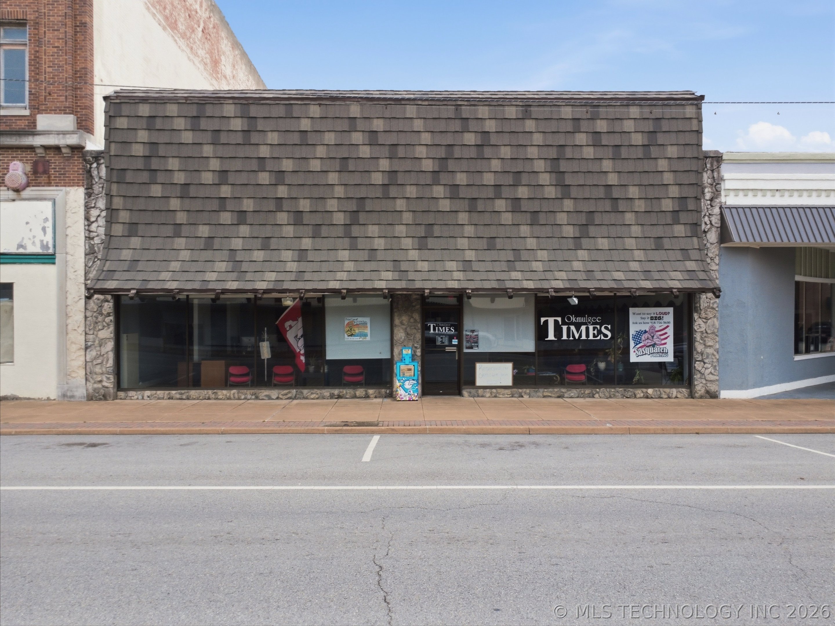 320 W 6th Street — photo