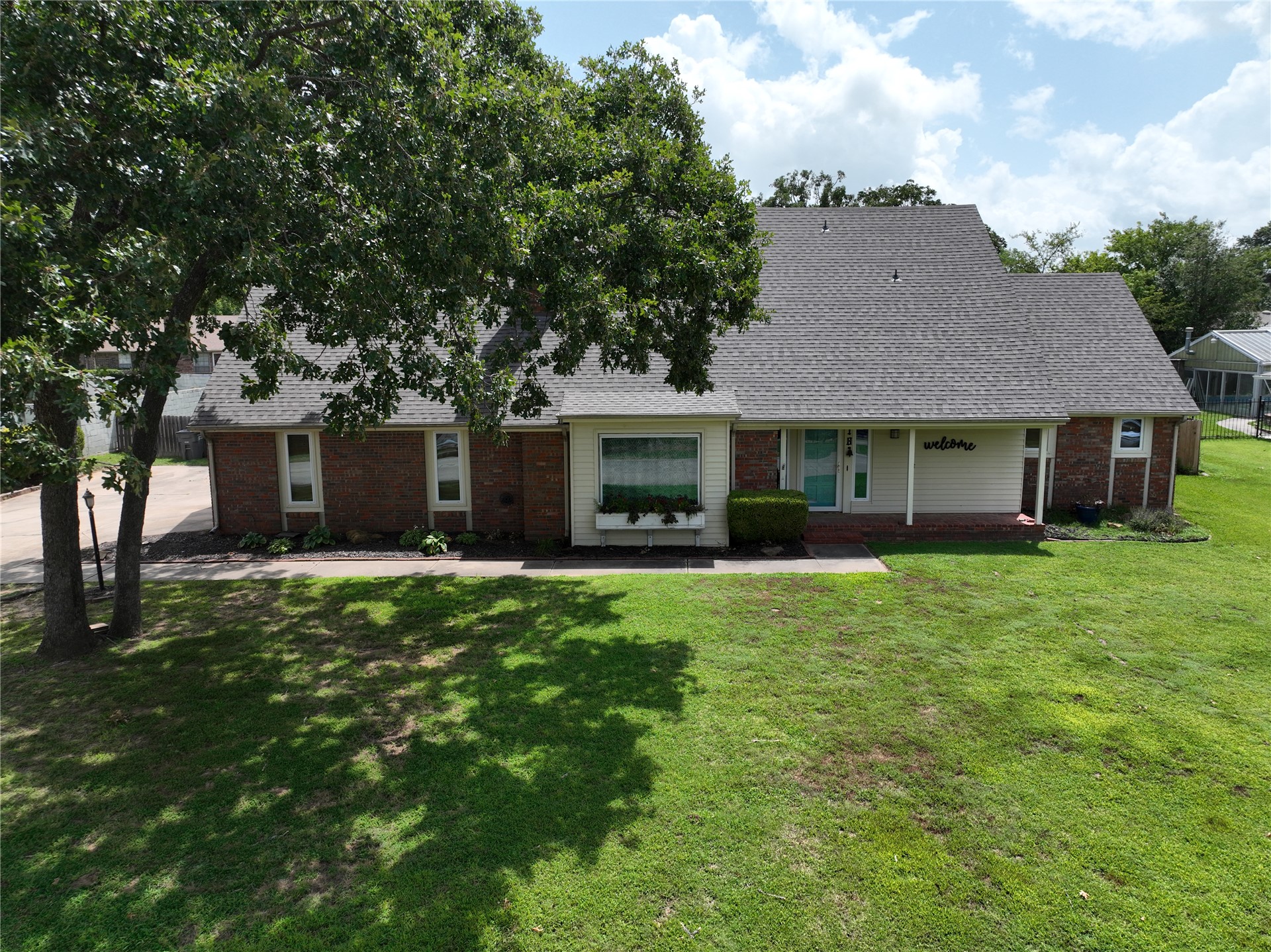 18 Dove Tree — photo