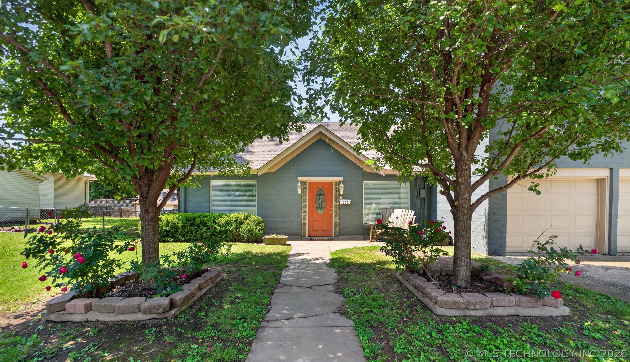 515 W Delaware — photo