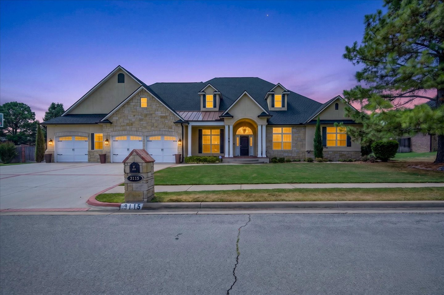 3115 Kingston Drive — photo