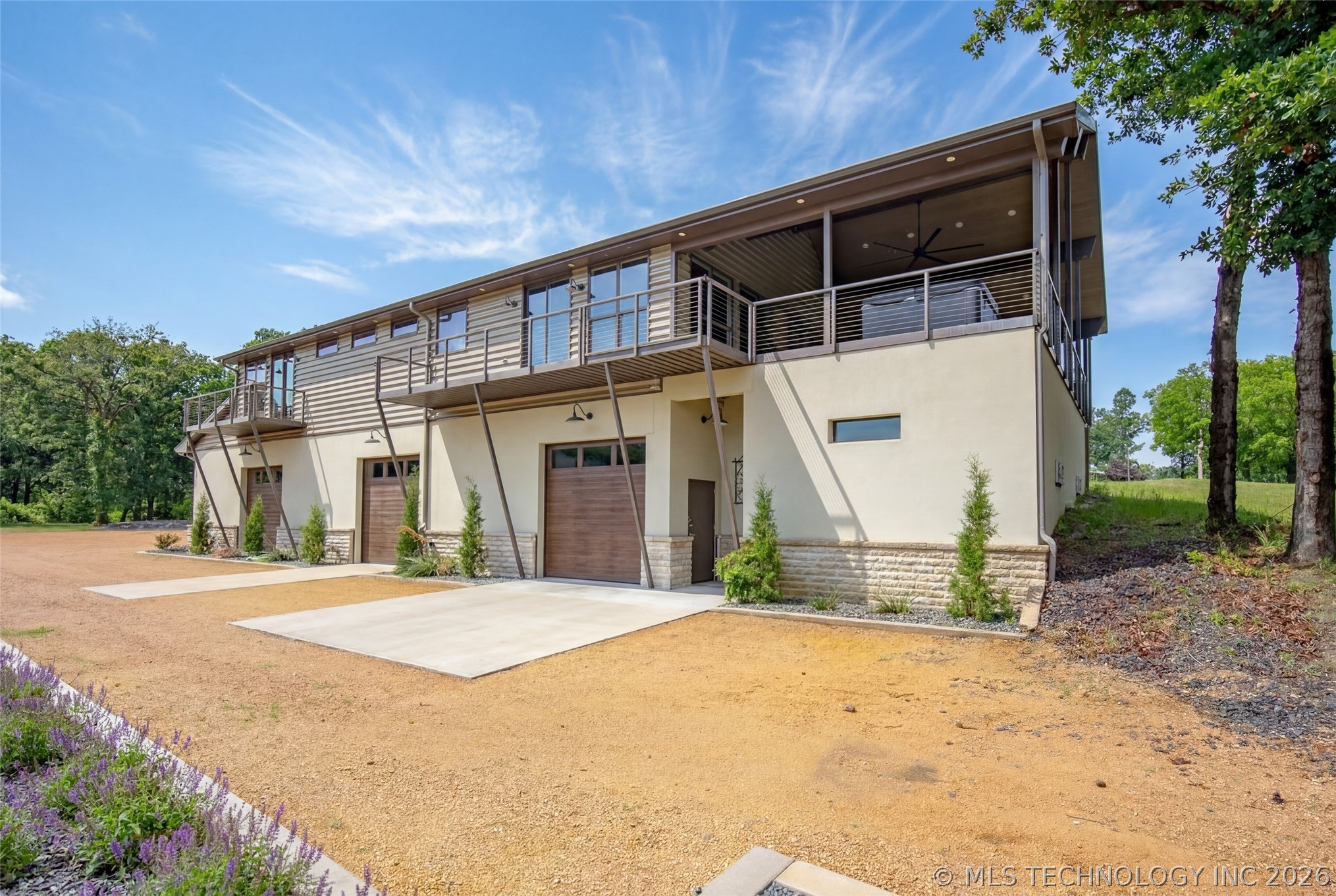 5161 Tower Drive — photo