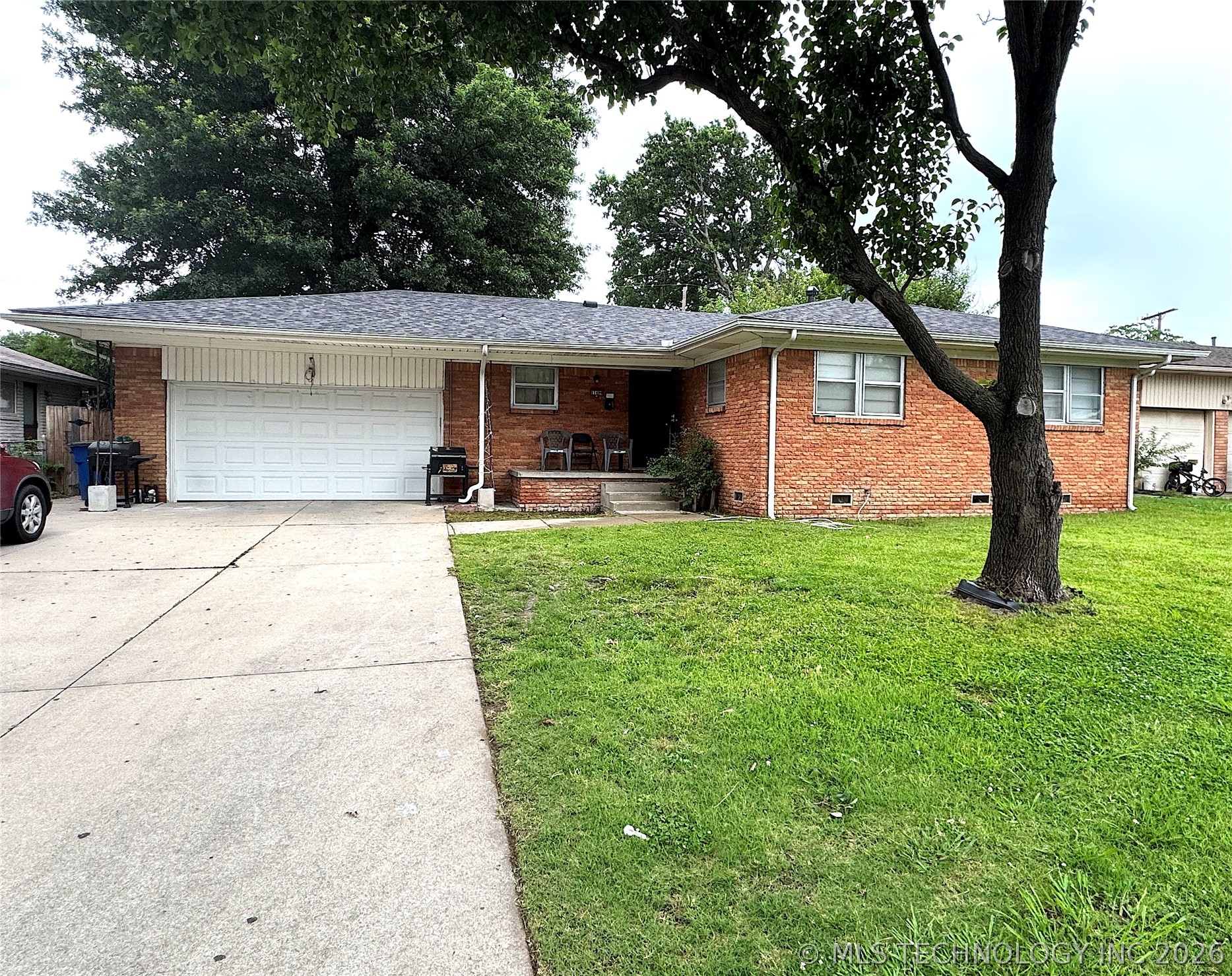 11409 E 4th Place — photo