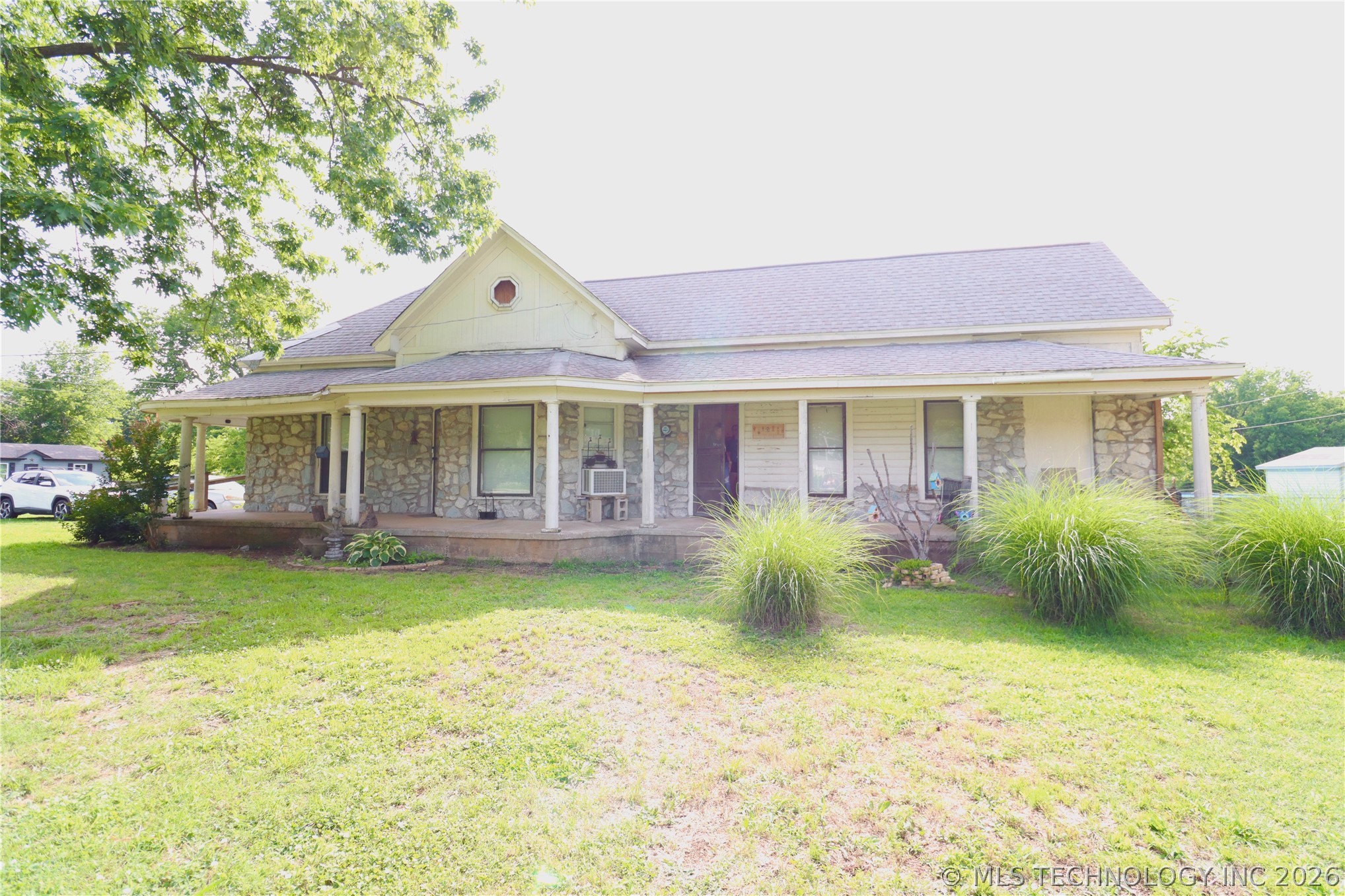 230 E Nelms Street — photo