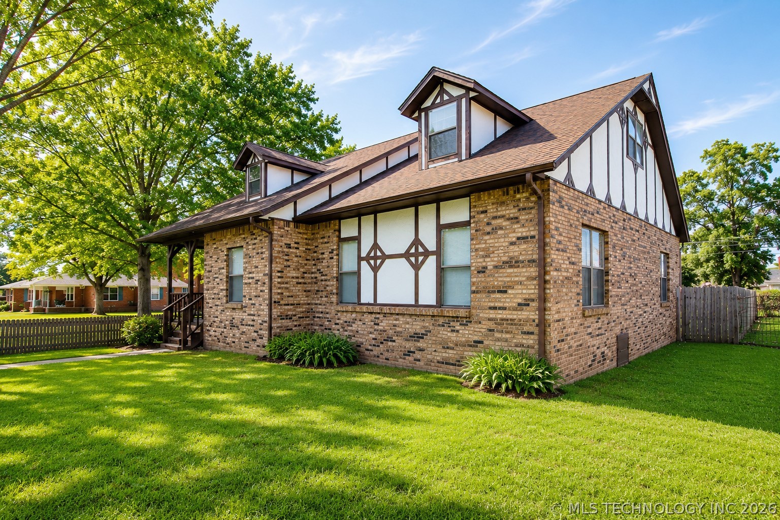 322 E Young Street, Morris, OK 74445 — photo 3