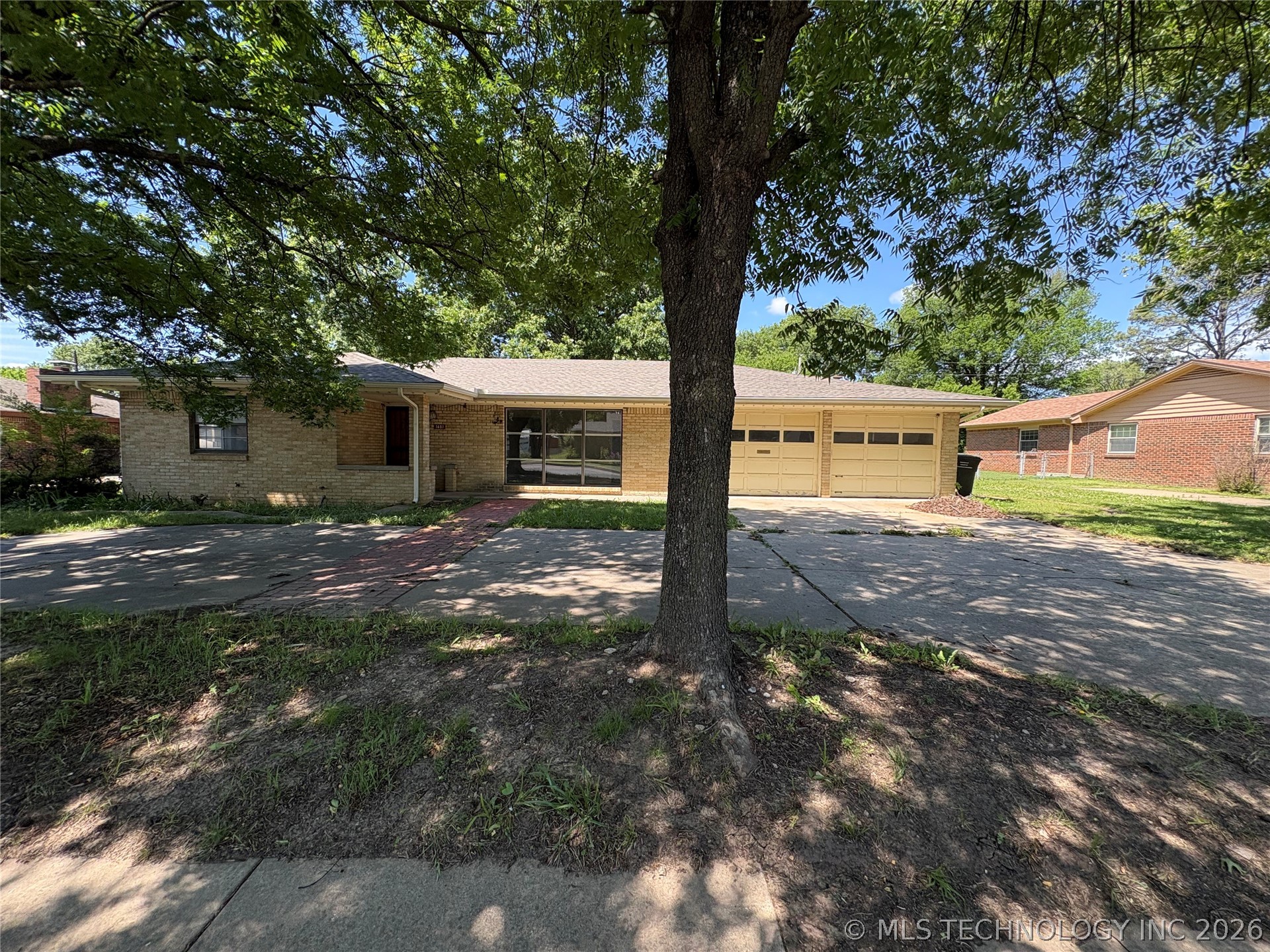 1601 SE Madison Boulevard — photo