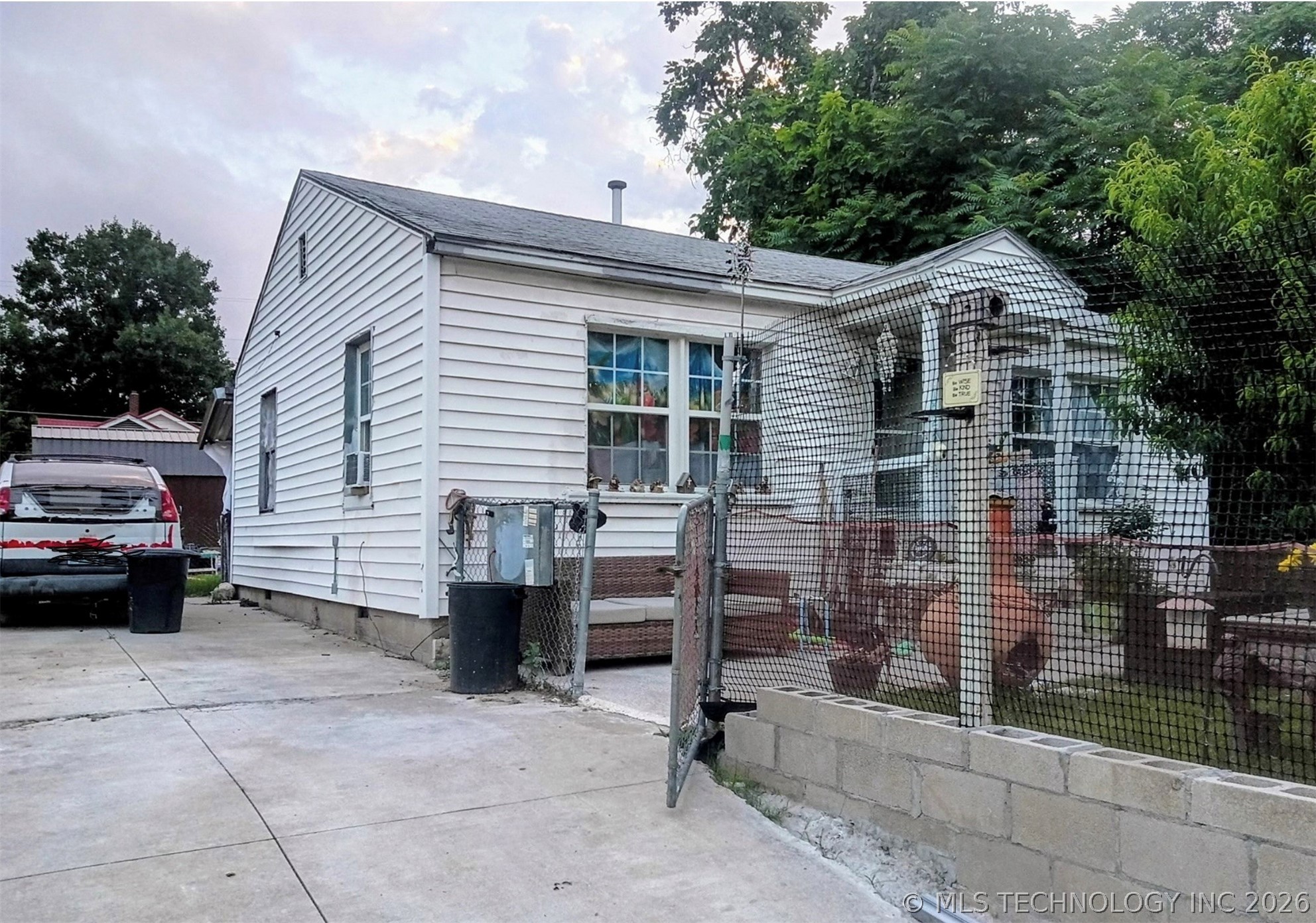1827 W Archer Street — photo