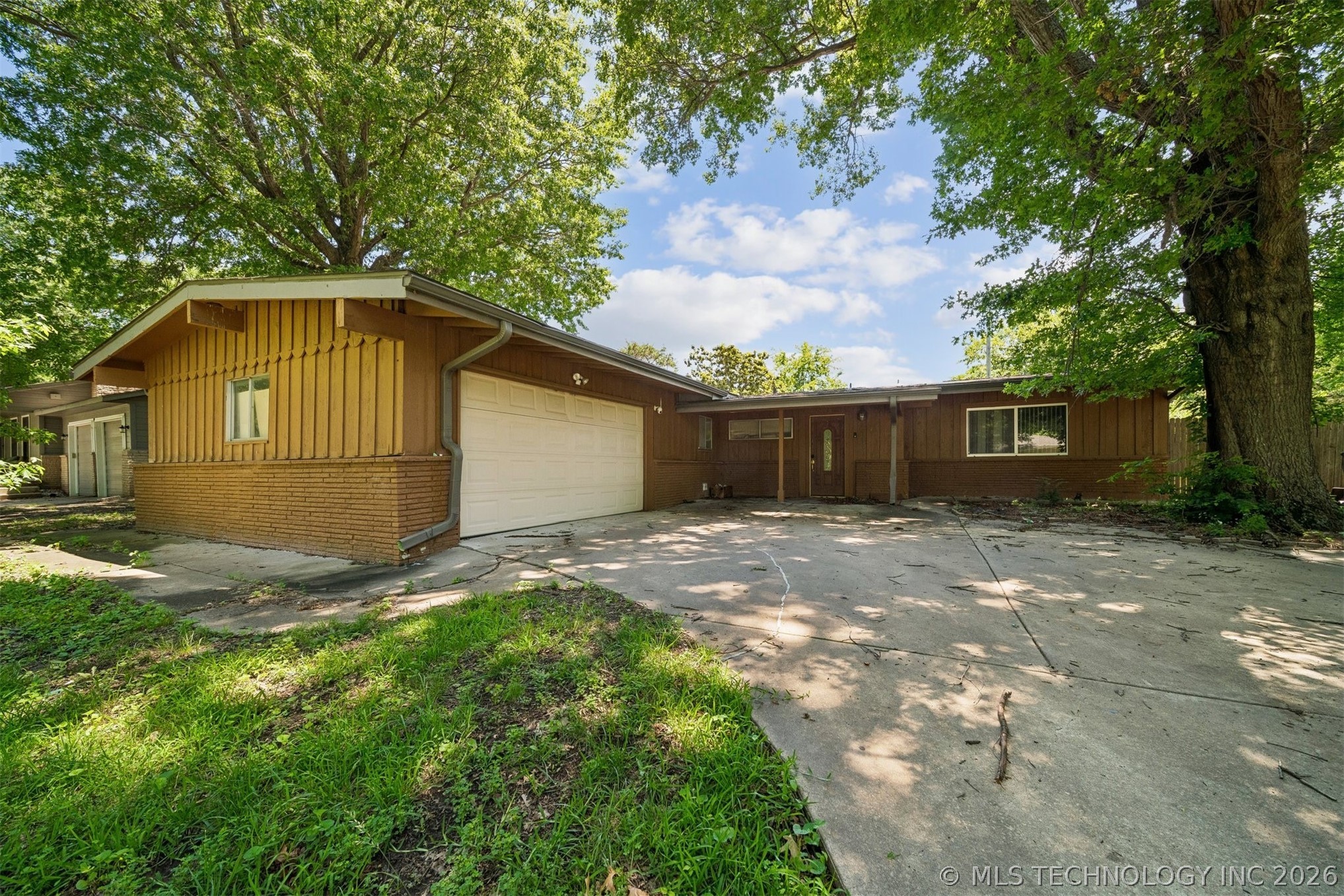 2507 E Sidney Avenue — photo