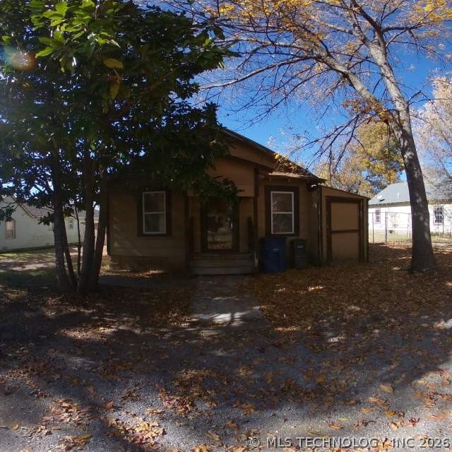 1708 N Maplewood Avenue — photo