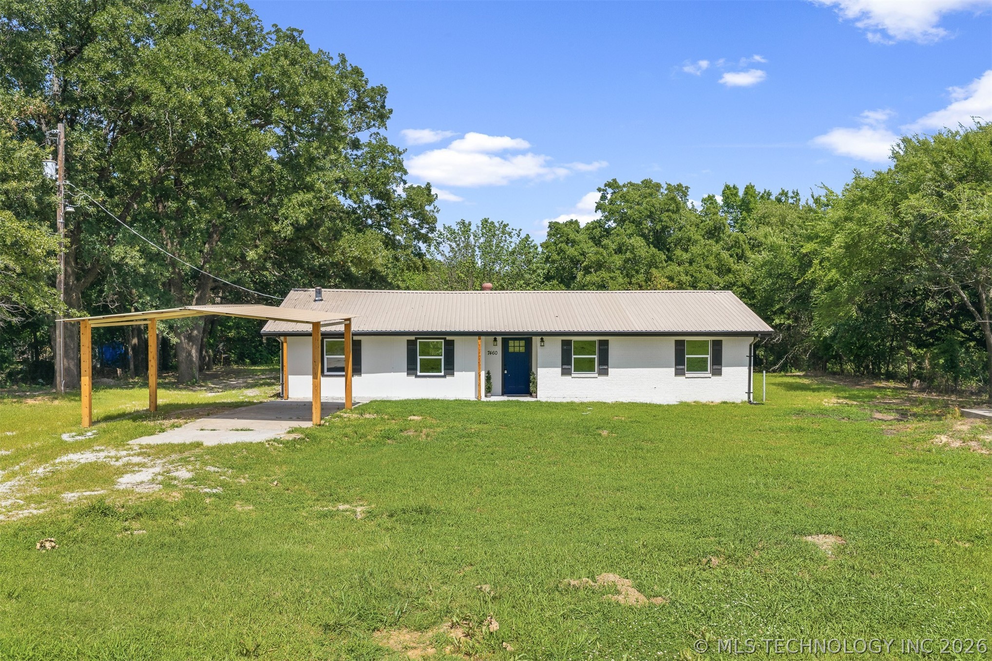 7460 Dogwood — photo