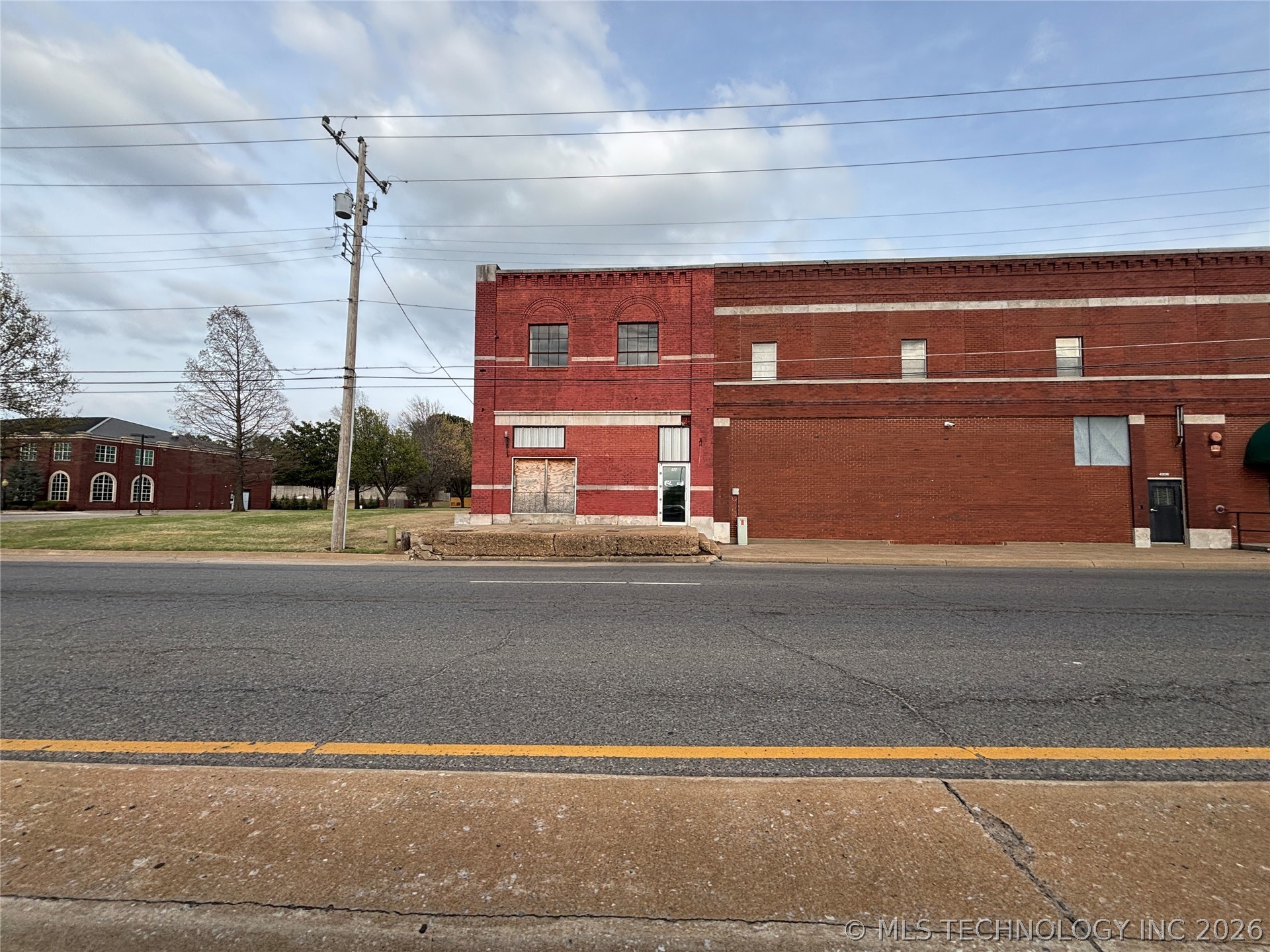 422 N Main Street — photo