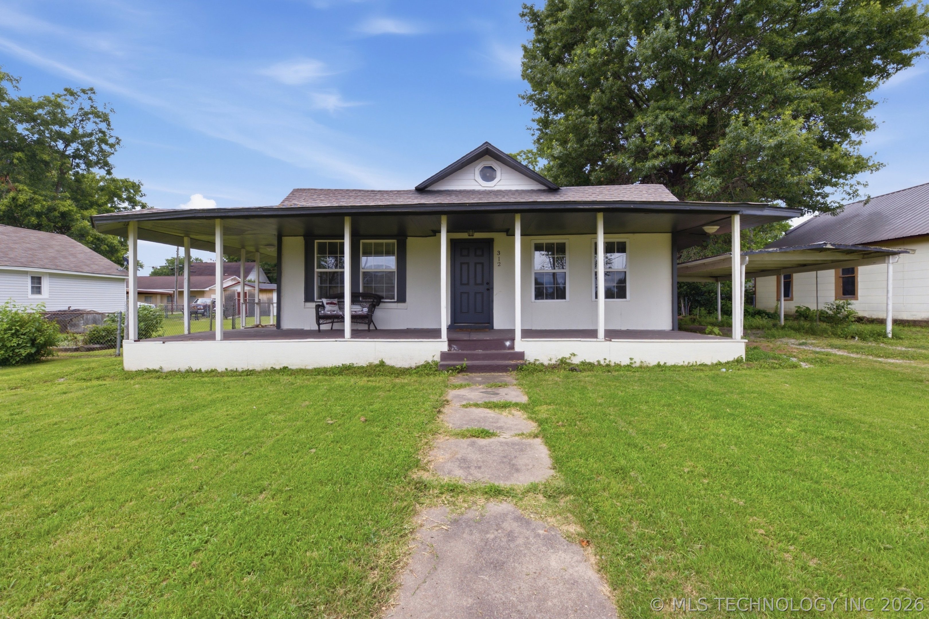 312 W Franklin Street — photo