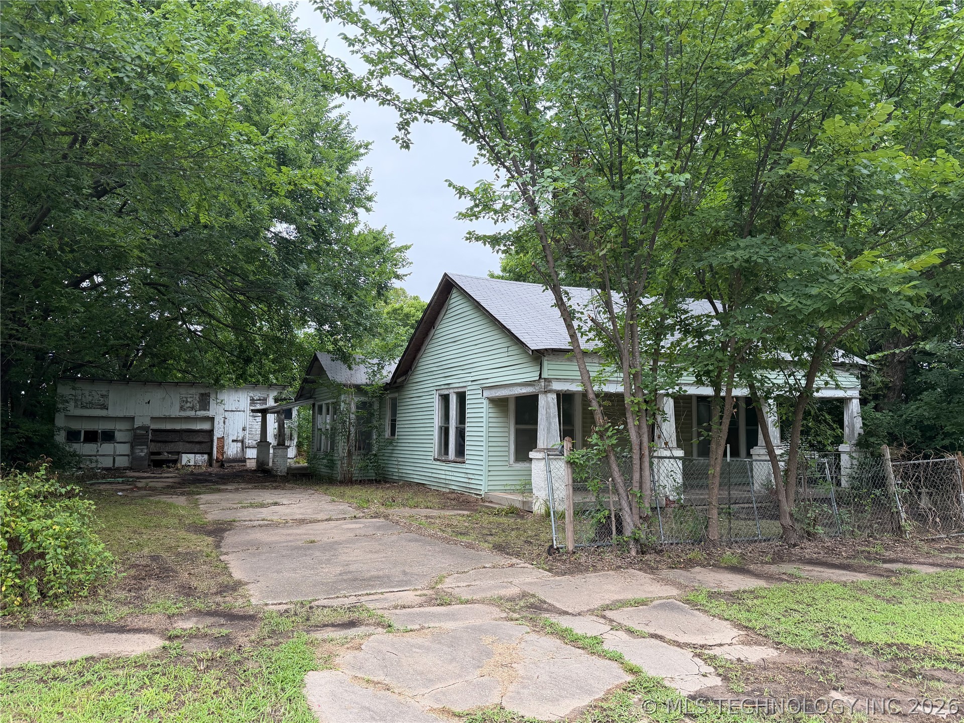 315 W 5th Street — photo