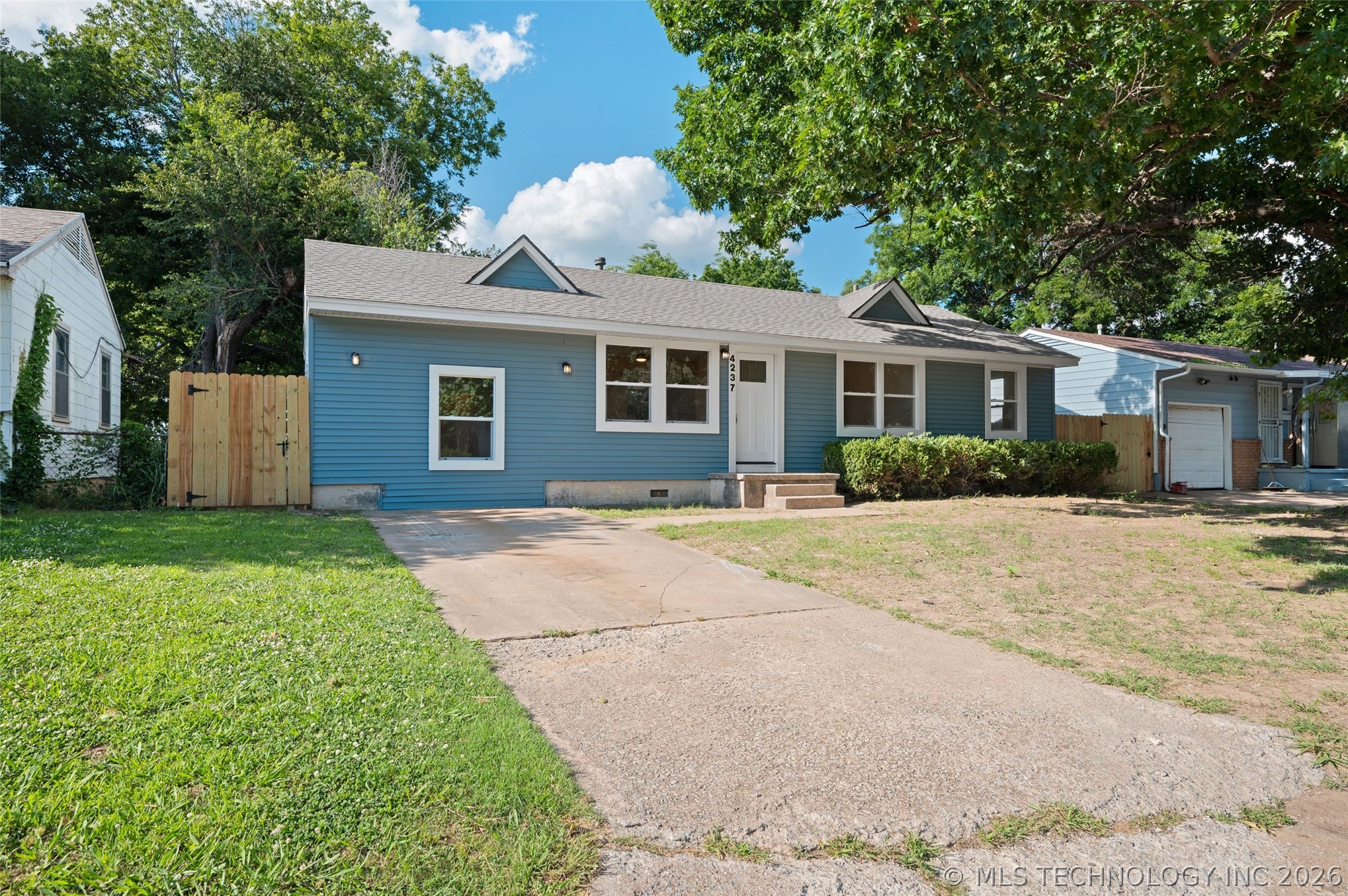 4237 E Young Place, Tulsa, OK 74115 — photo 2