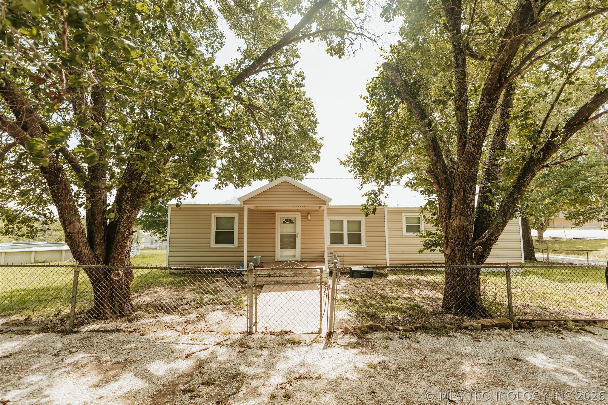 200 N Wilson Street — photo