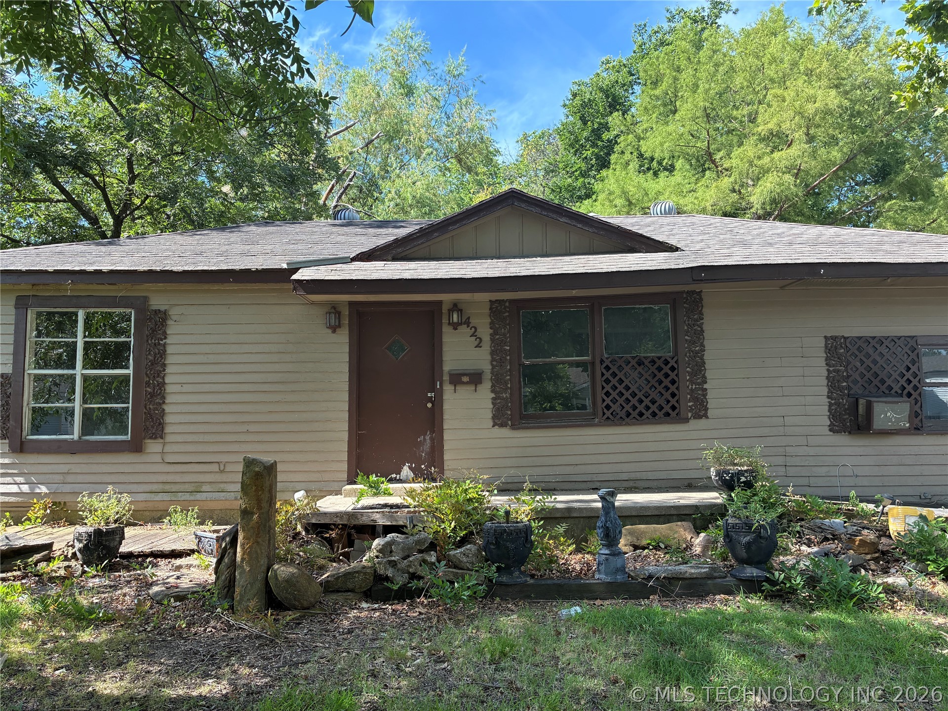 422 Ash Street — photo