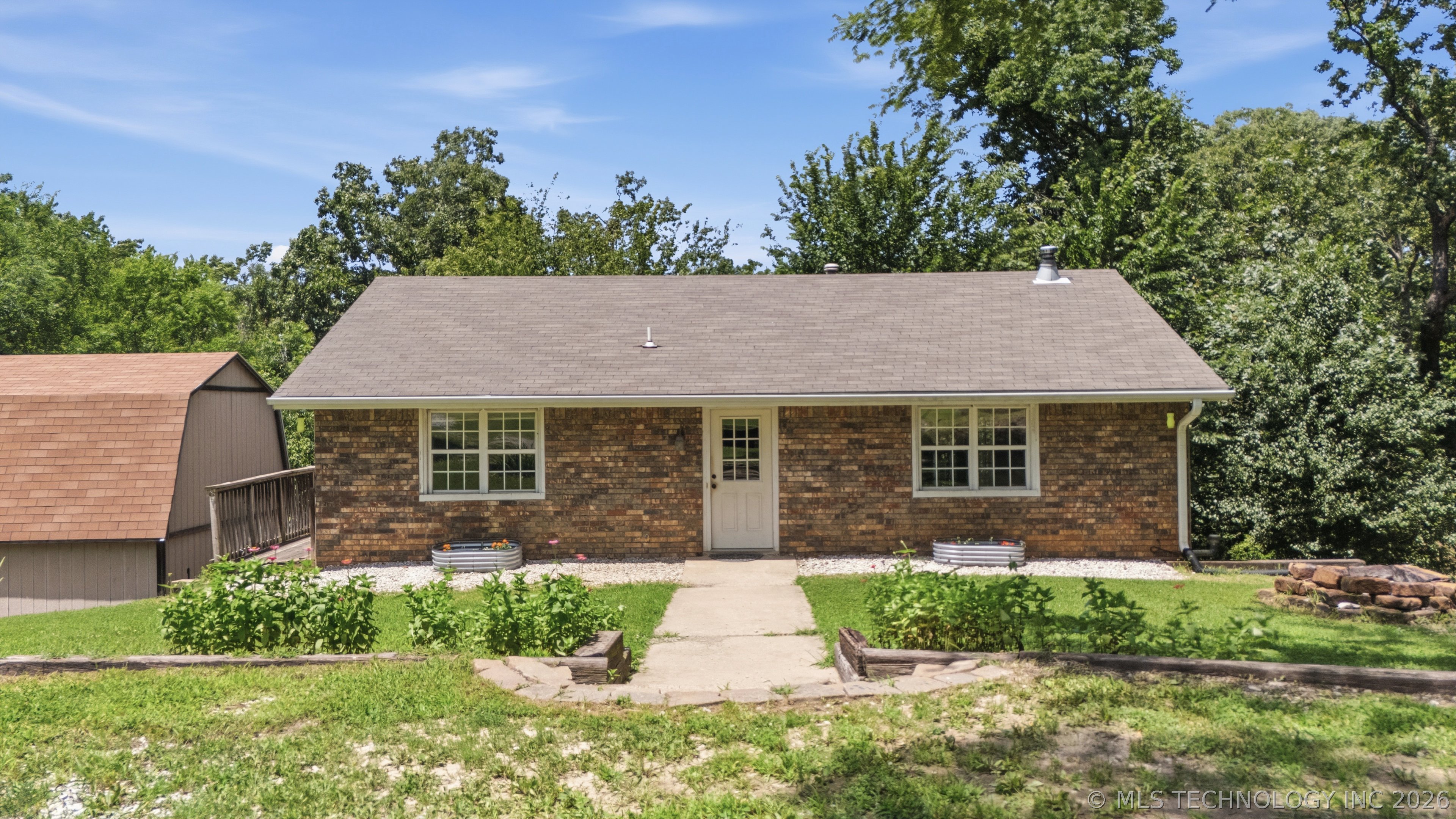 13685 E Crestview Drive — photo