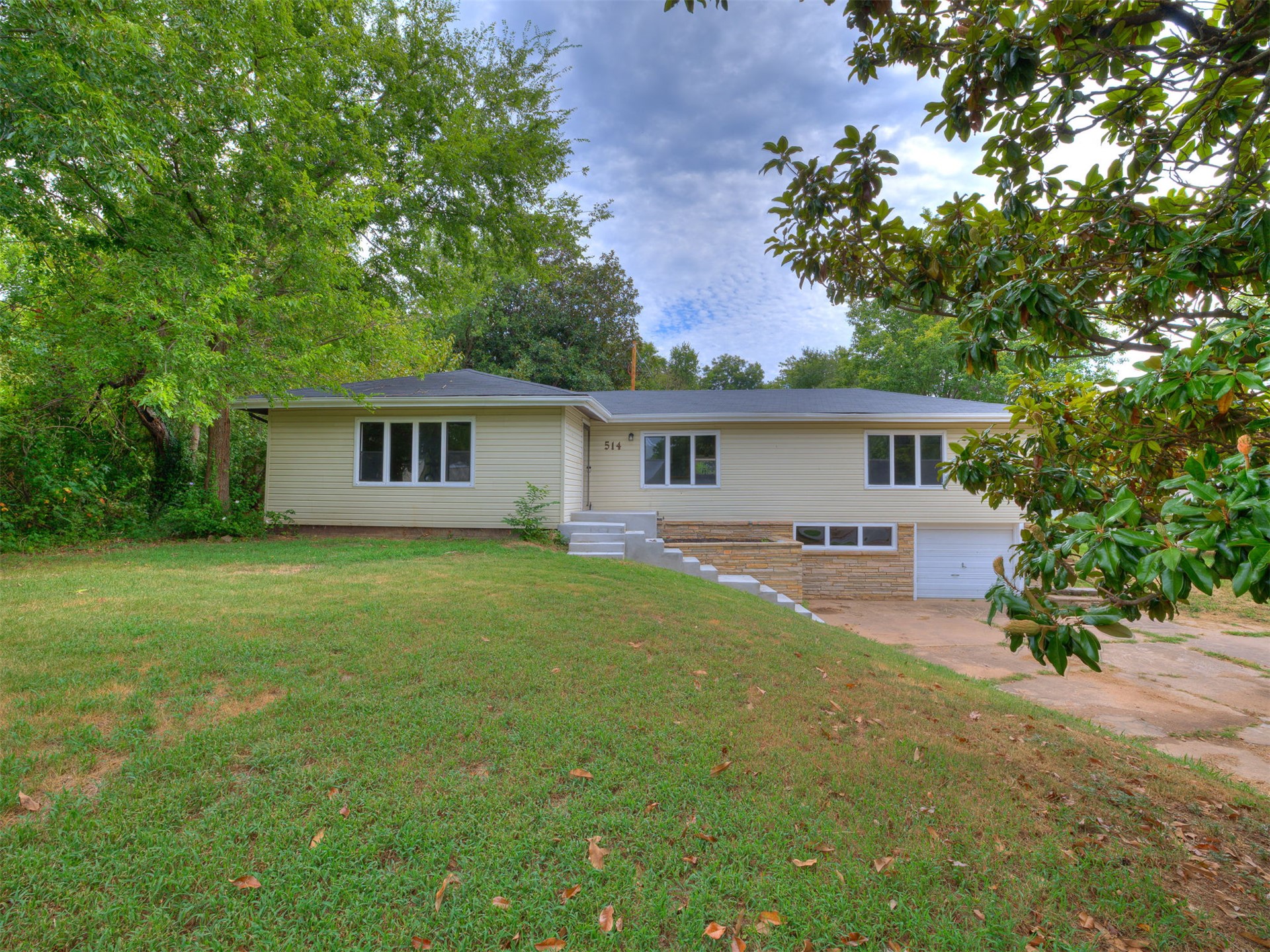514 W Wichita Avenue — photo