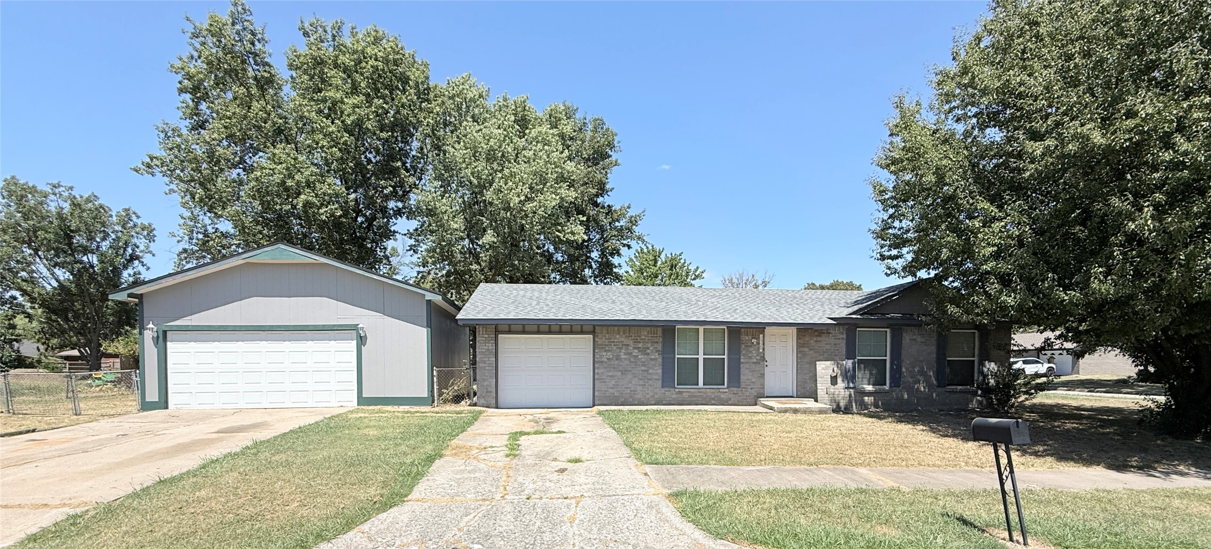 1329 NE 3rd Place — photo