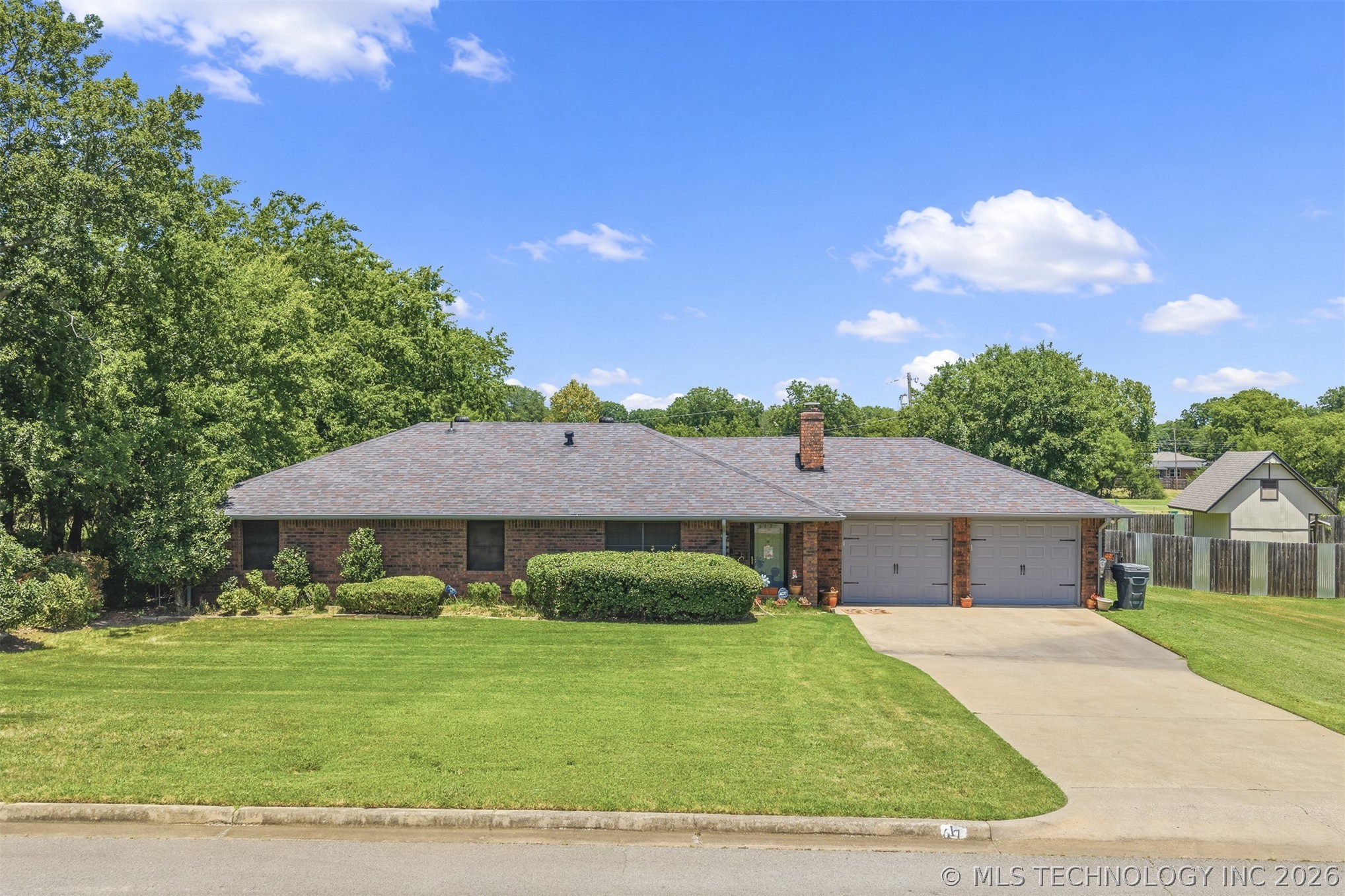 617 Wallace NW — photo