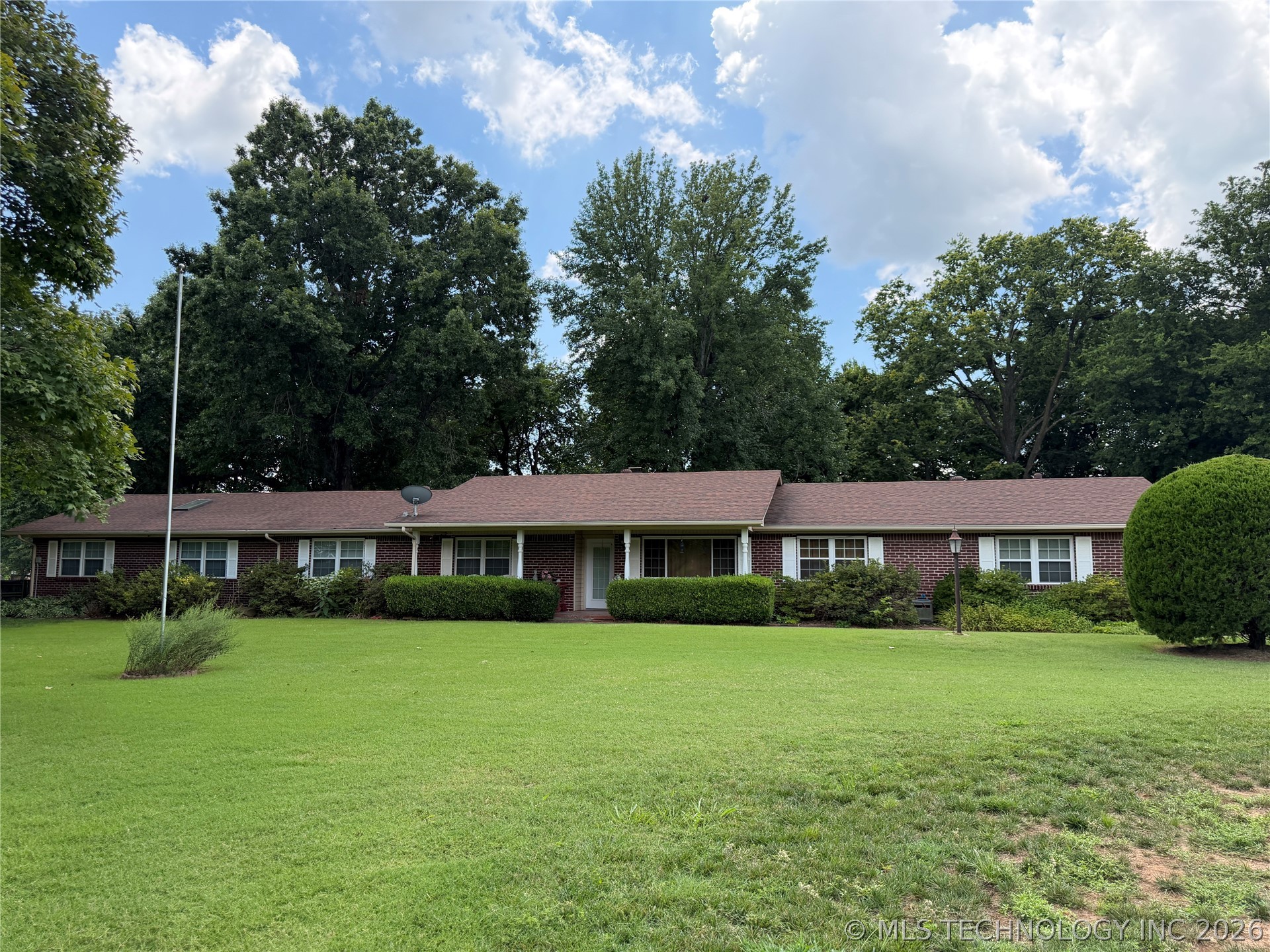 3201 E Harris Road — photo
