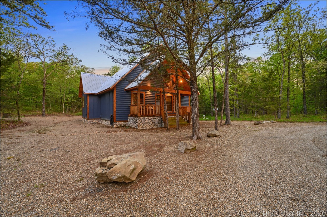213 Laurel Leaf Lane — photo