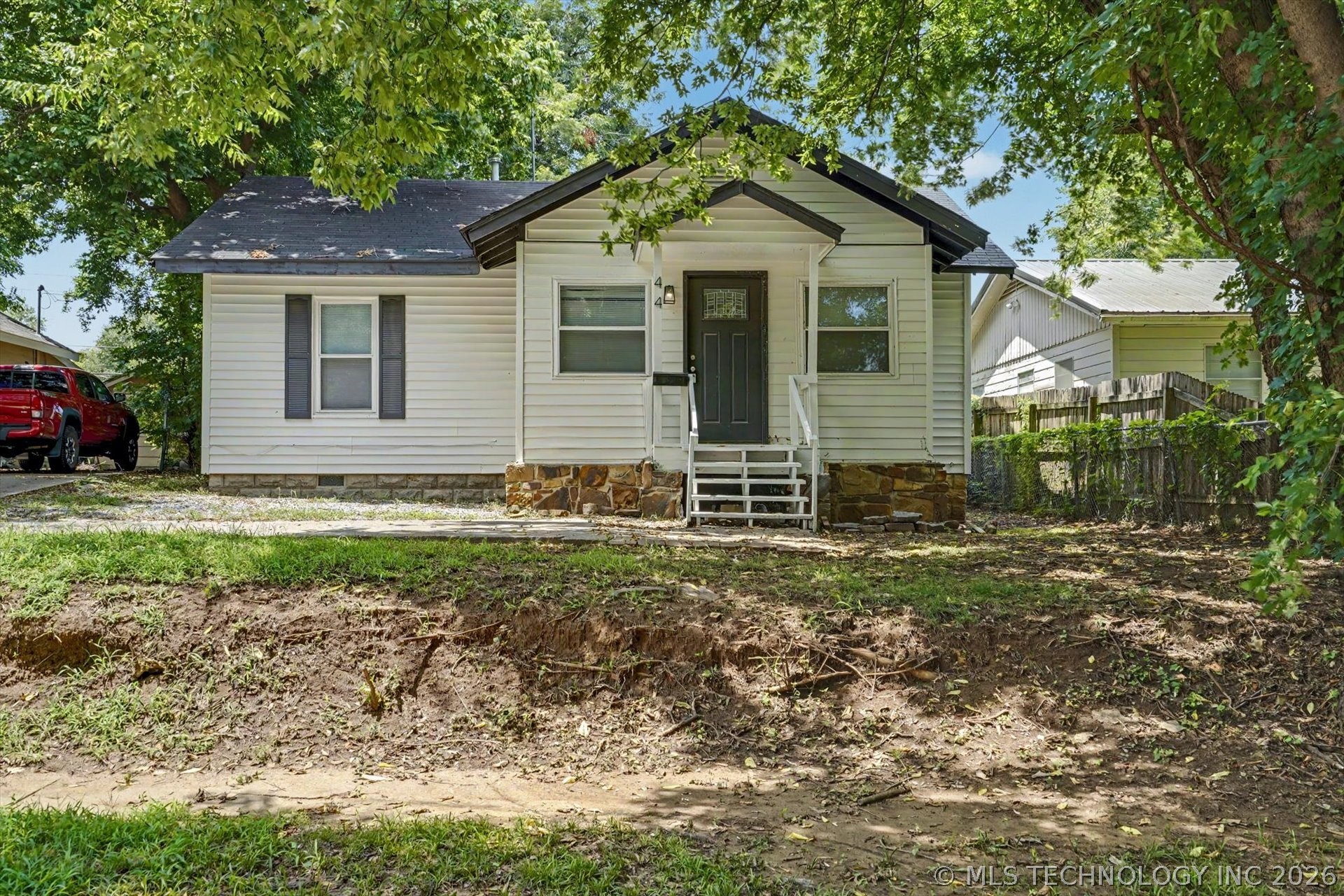 44 S Florence Avenue S — photo