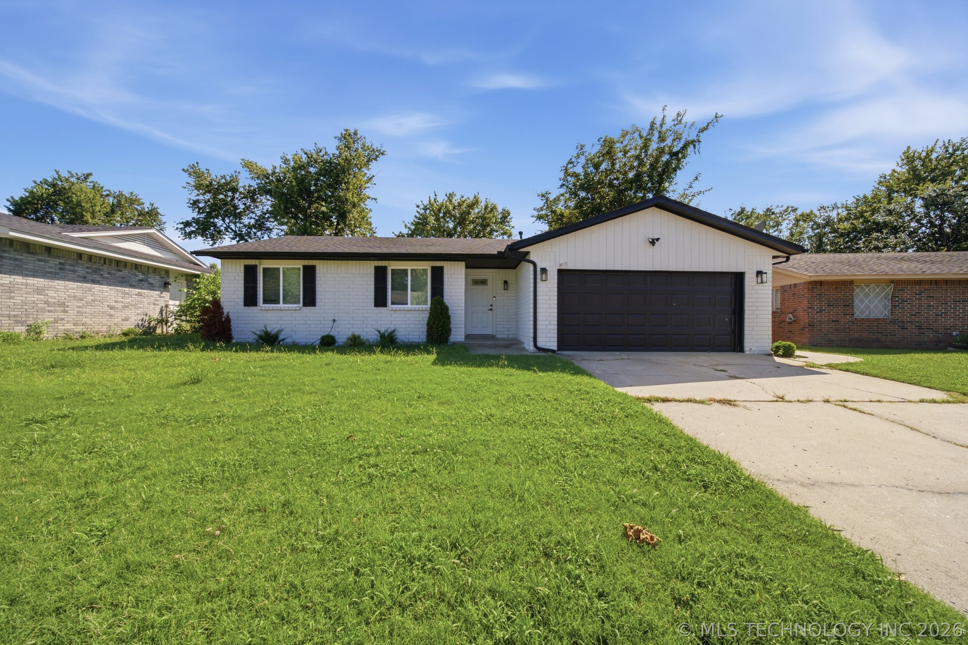 1656 S Redbud Place — photo
