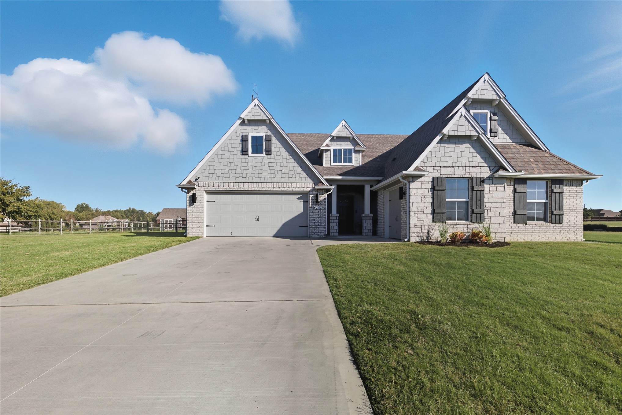 6317 E 88th Street N — photo