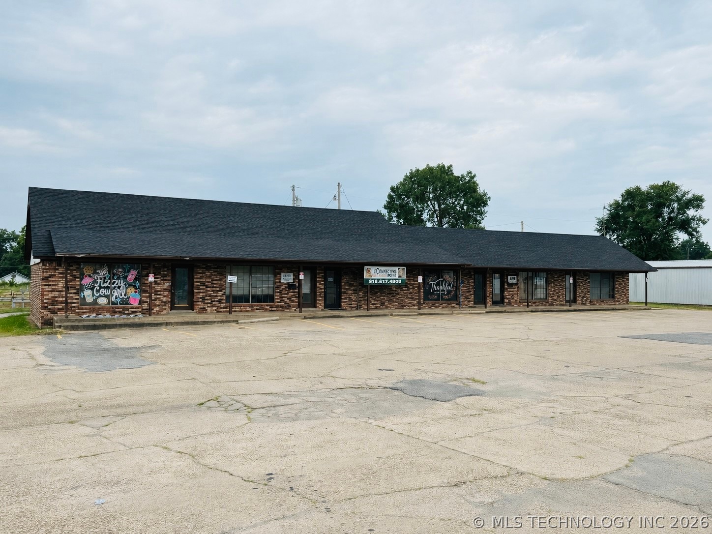 300 S Broadway Street — photo