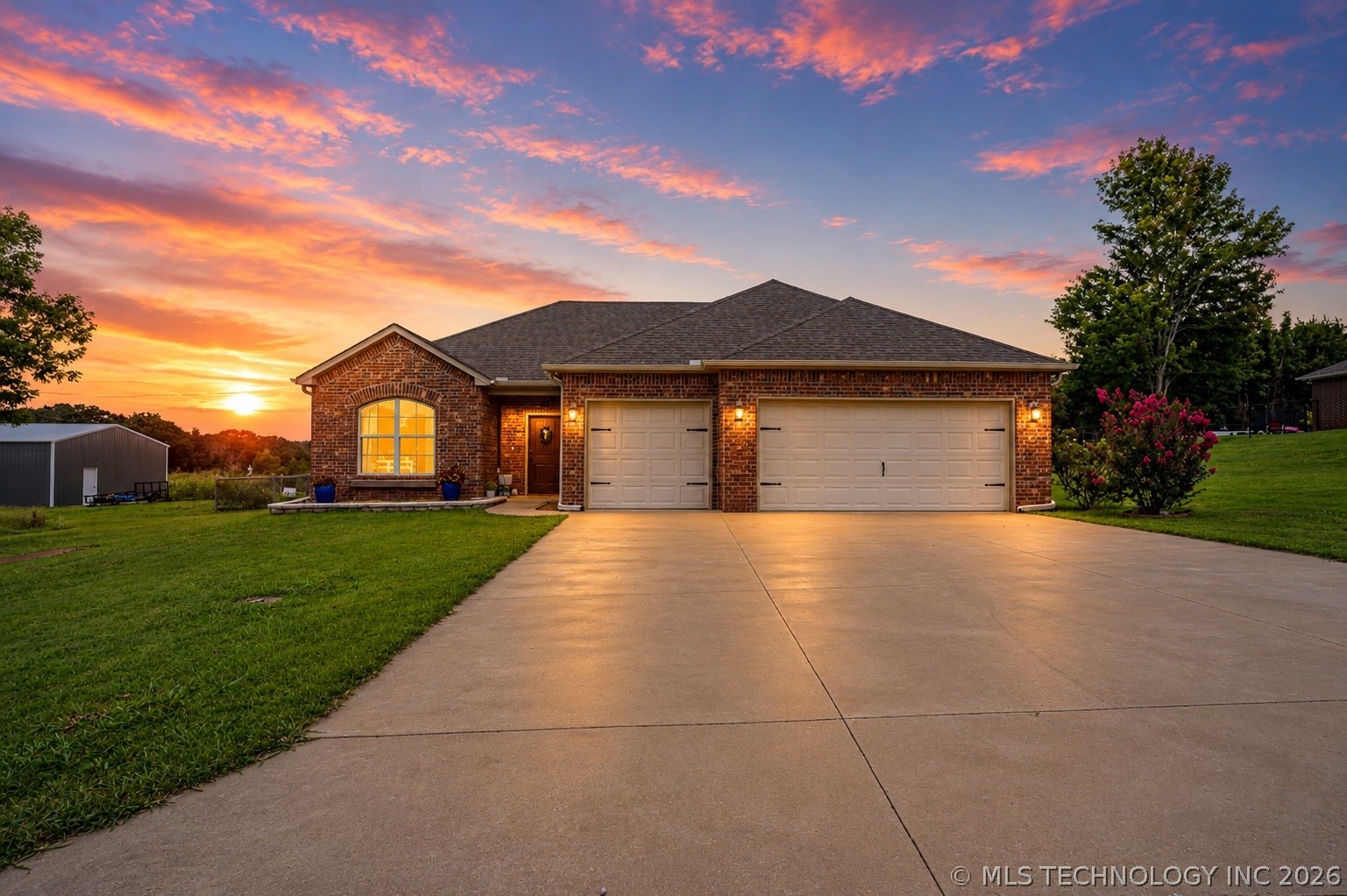 1431 Crestview Drive — photo