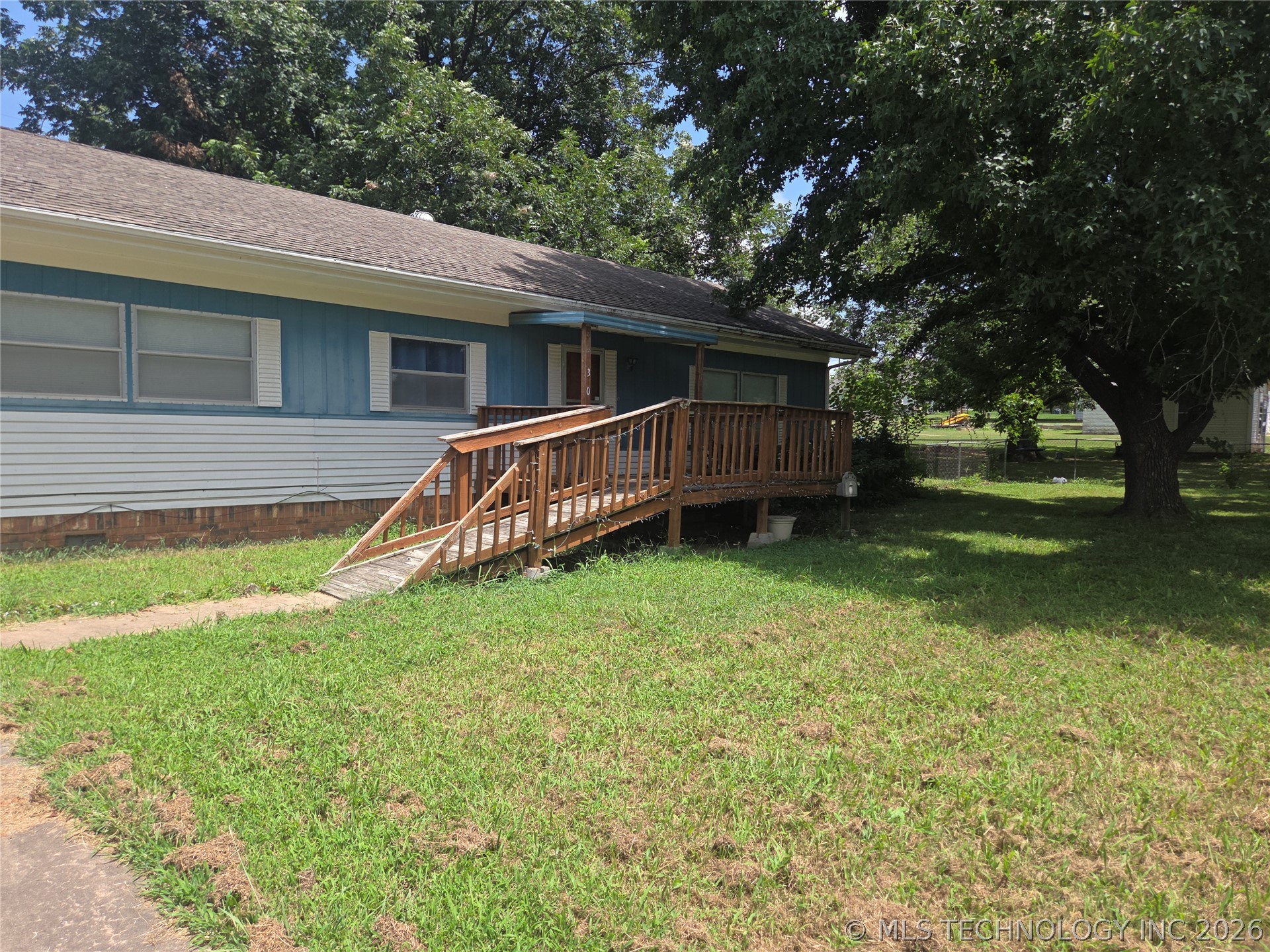 1310 E Cherry, Cushing, OK 74023 — photo 2