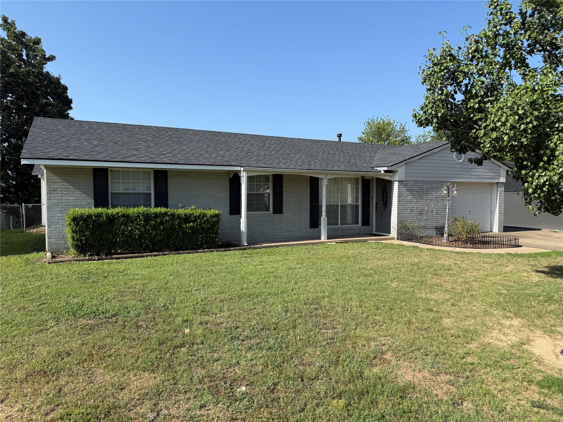 1215 Wade Wells Drive — photo